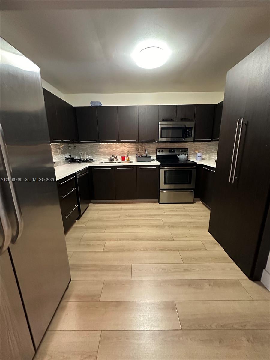 55 Ocean Lane Dr # 2028 — Photo 3