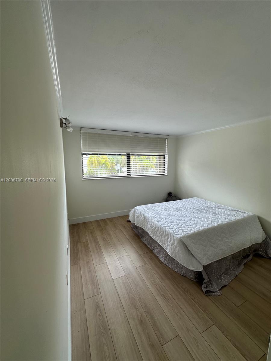 55 Ocean Lane Dr # 2028 — Photo 4