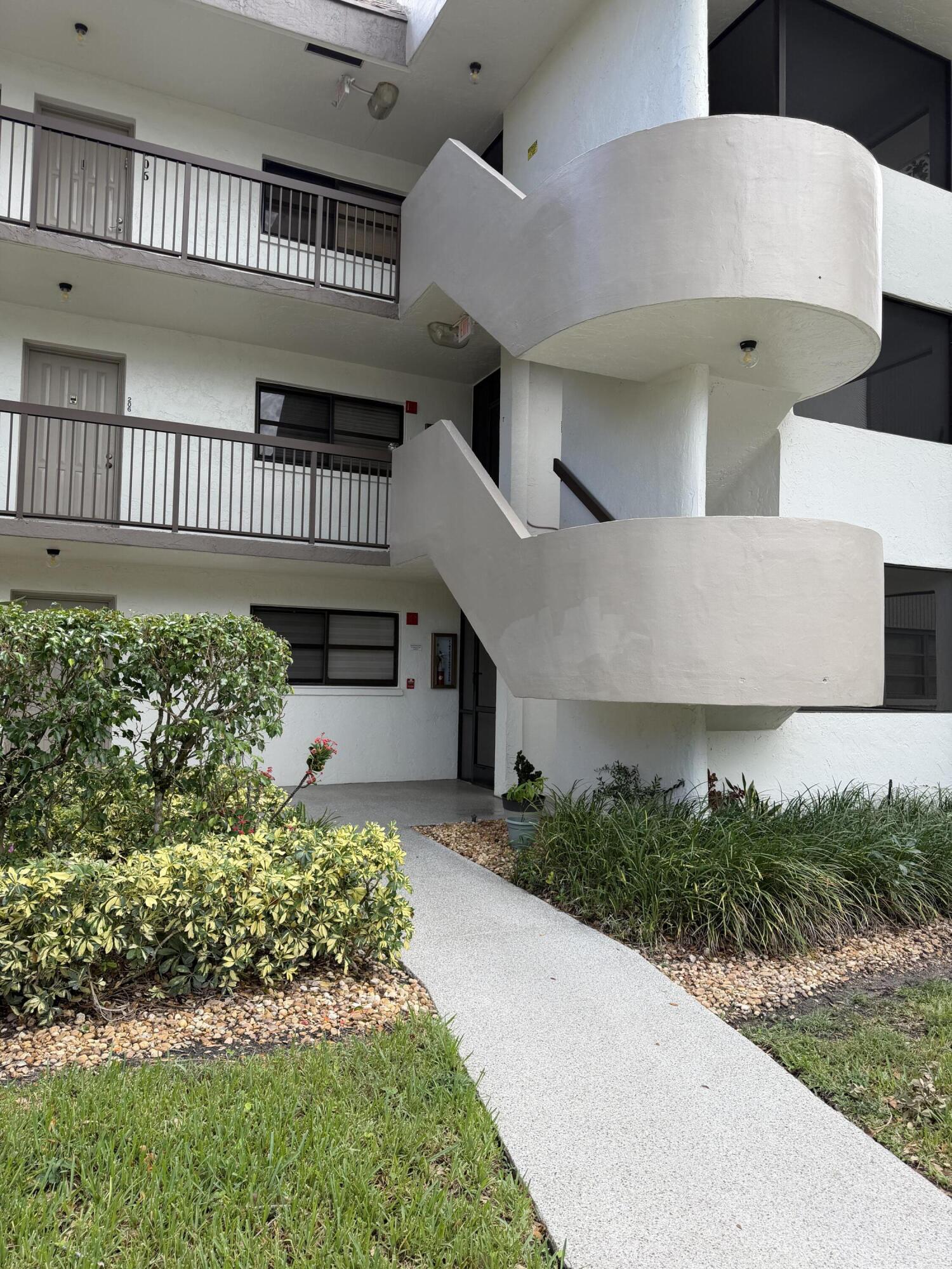 7625 NW 79th Avenue Unit 107 — Photo 3