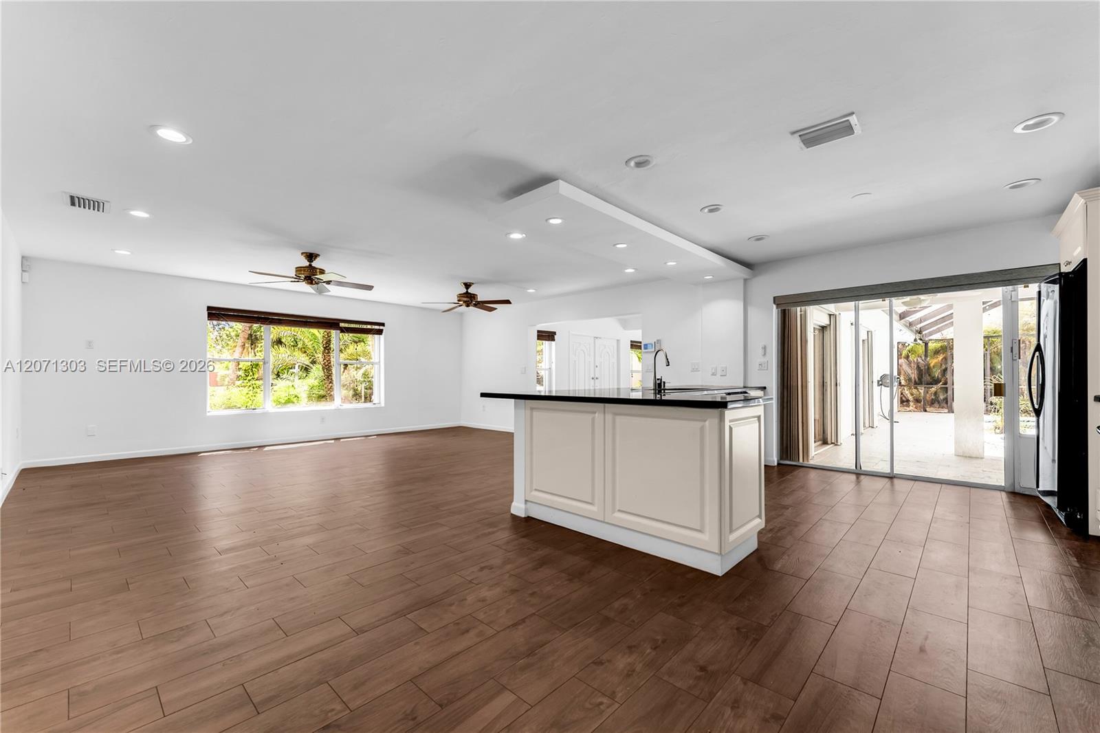11890 SW 72nd Pl View 9