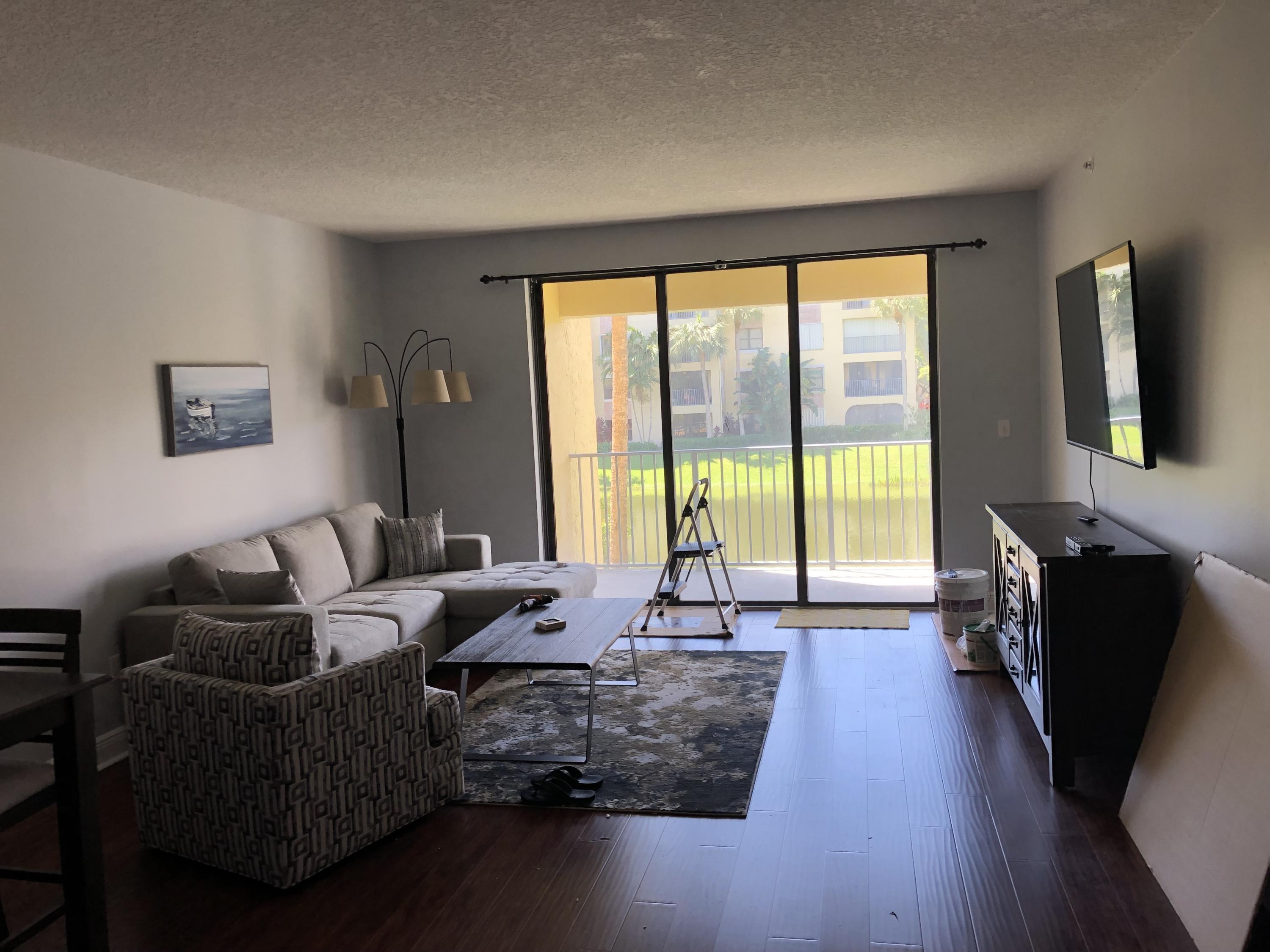 800 Uno Lago Drive — Photo 4