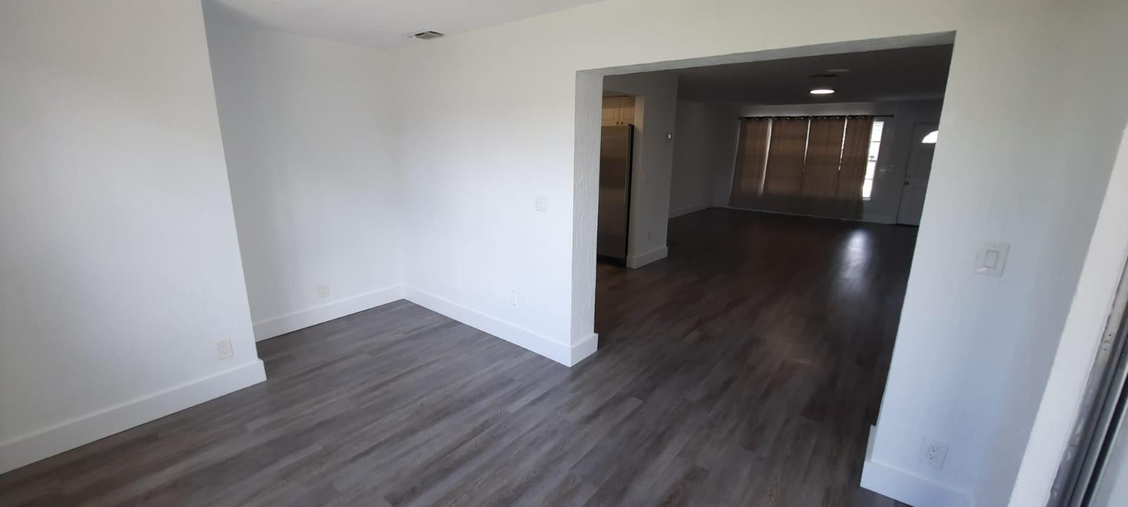 9370 SW 1ST Place — Photo 3