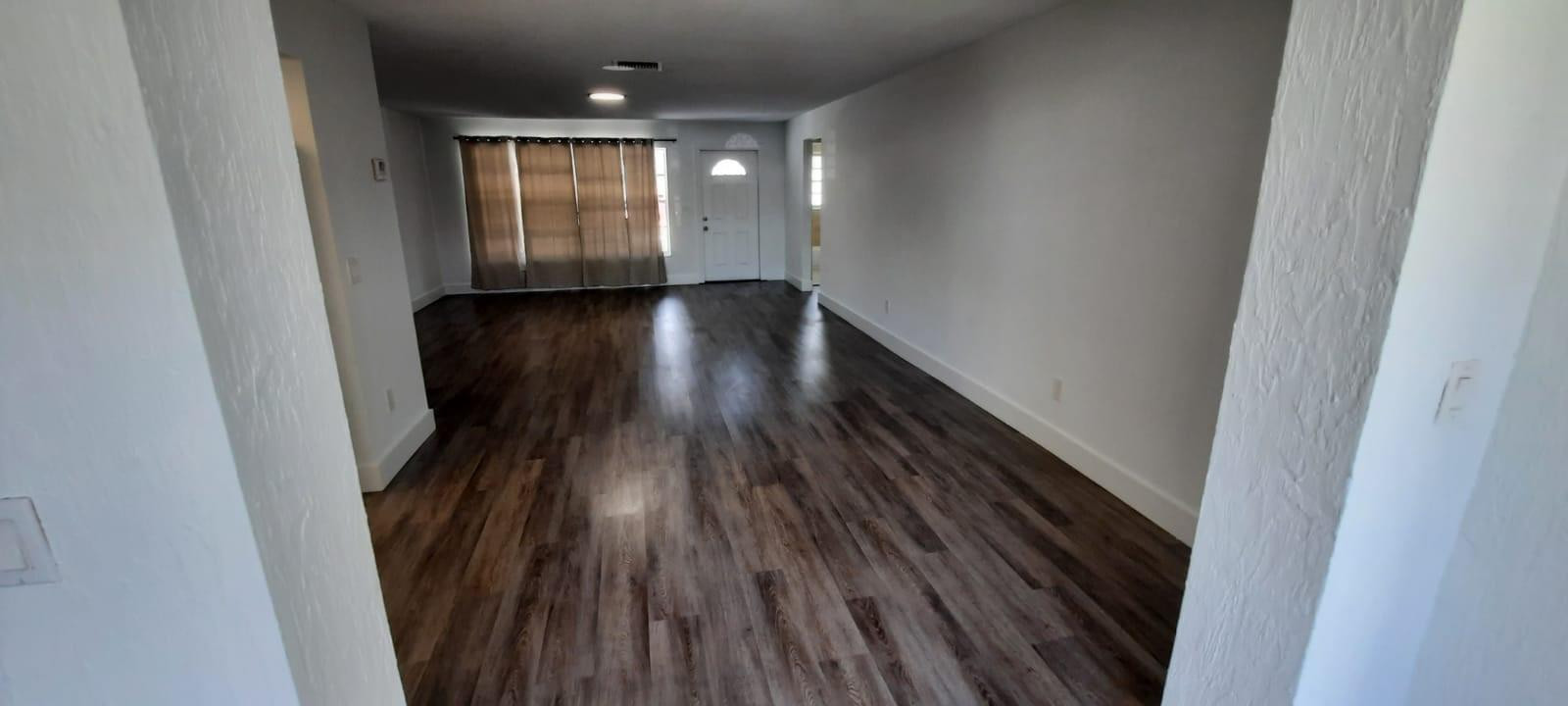 9370 SW 1ST Place — Photo 2