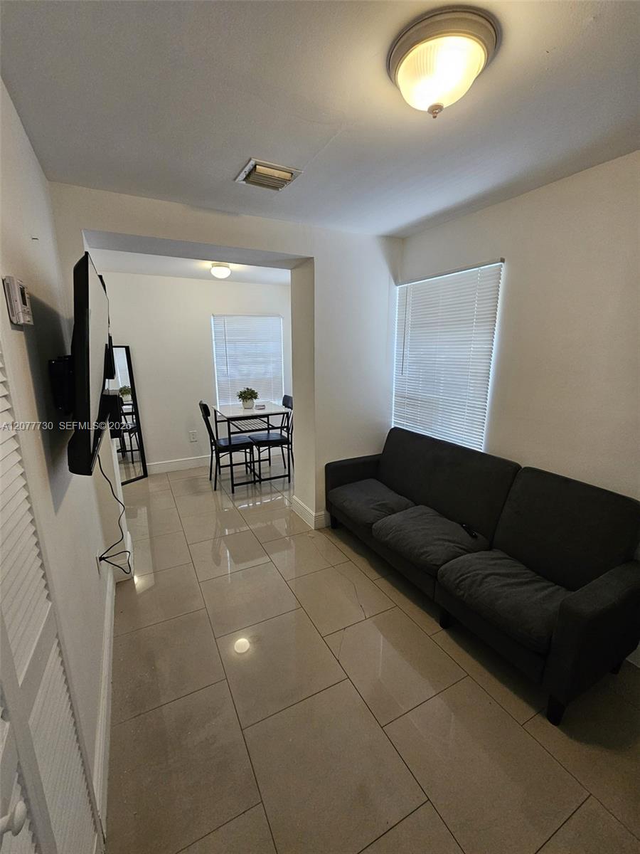 6966 Byron Ave # 103 — Photo 4