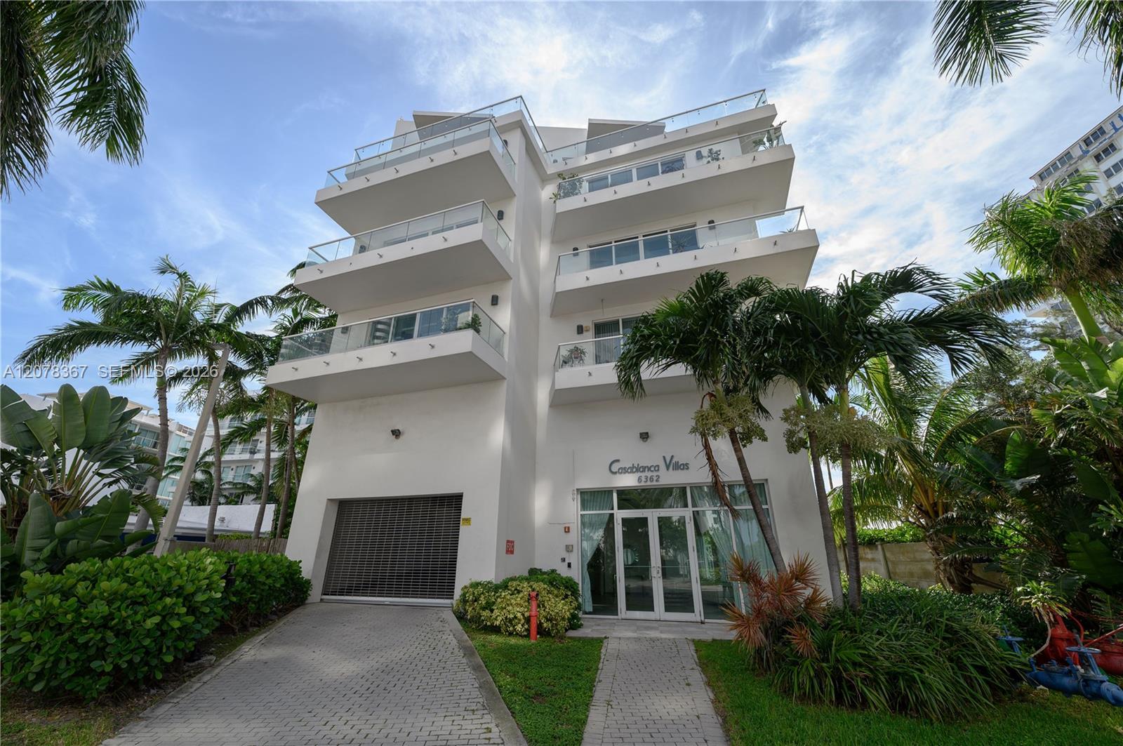 6362 Collins Ave # 310, Miami Beach FL 33141