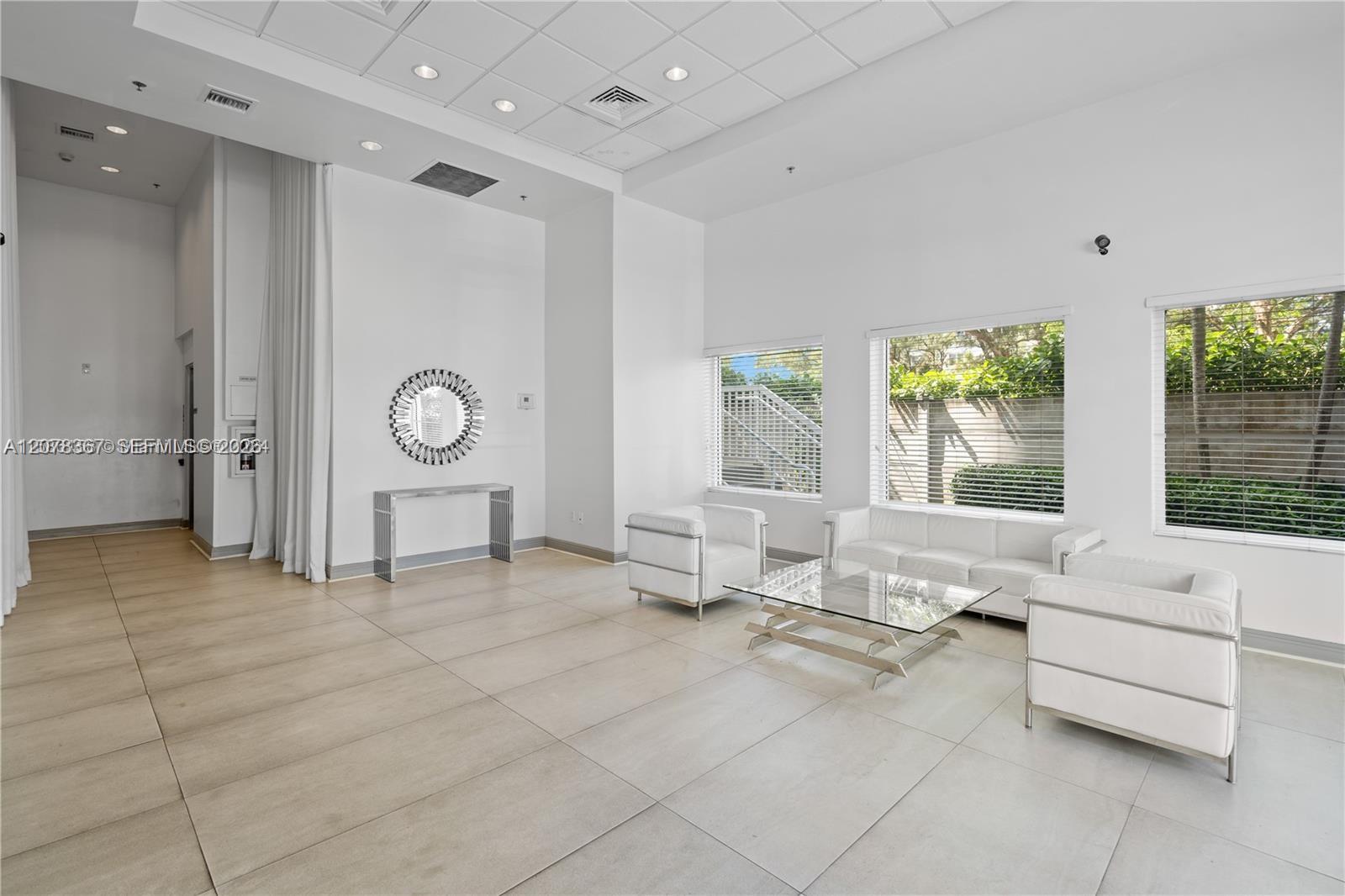 6362 Collins Ave # 310 — Photo 3