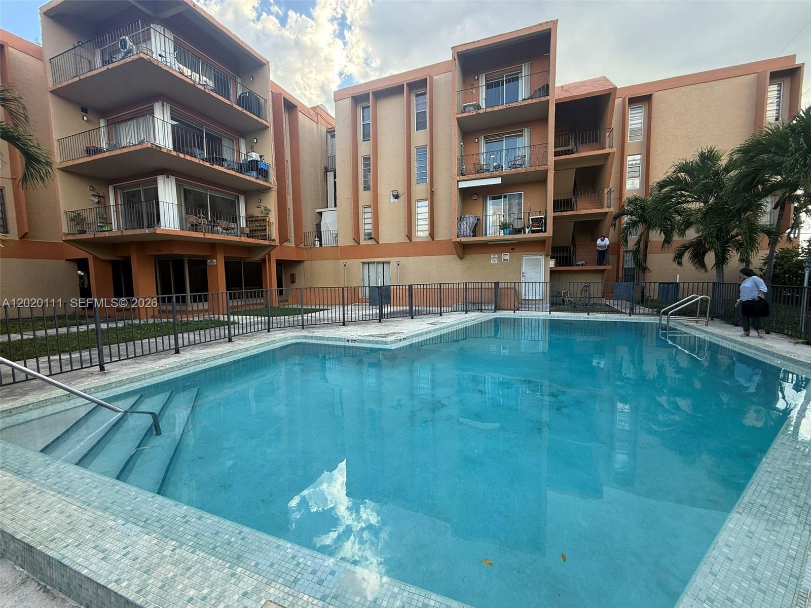6780 W 2nd Ct # 313, Hialeah FL 33012