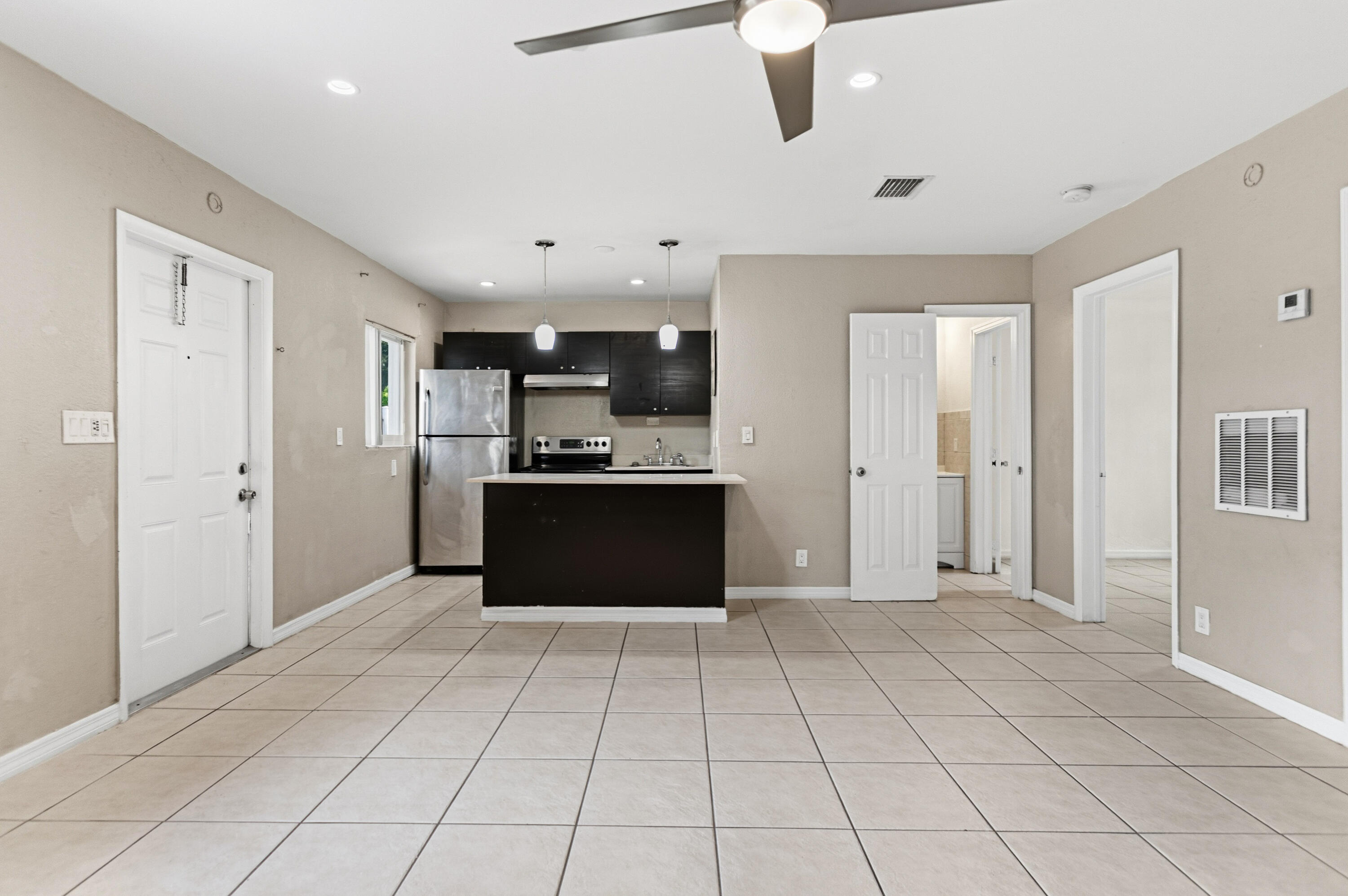 709 SW 13TH Avenue # 2 — Photo 5
