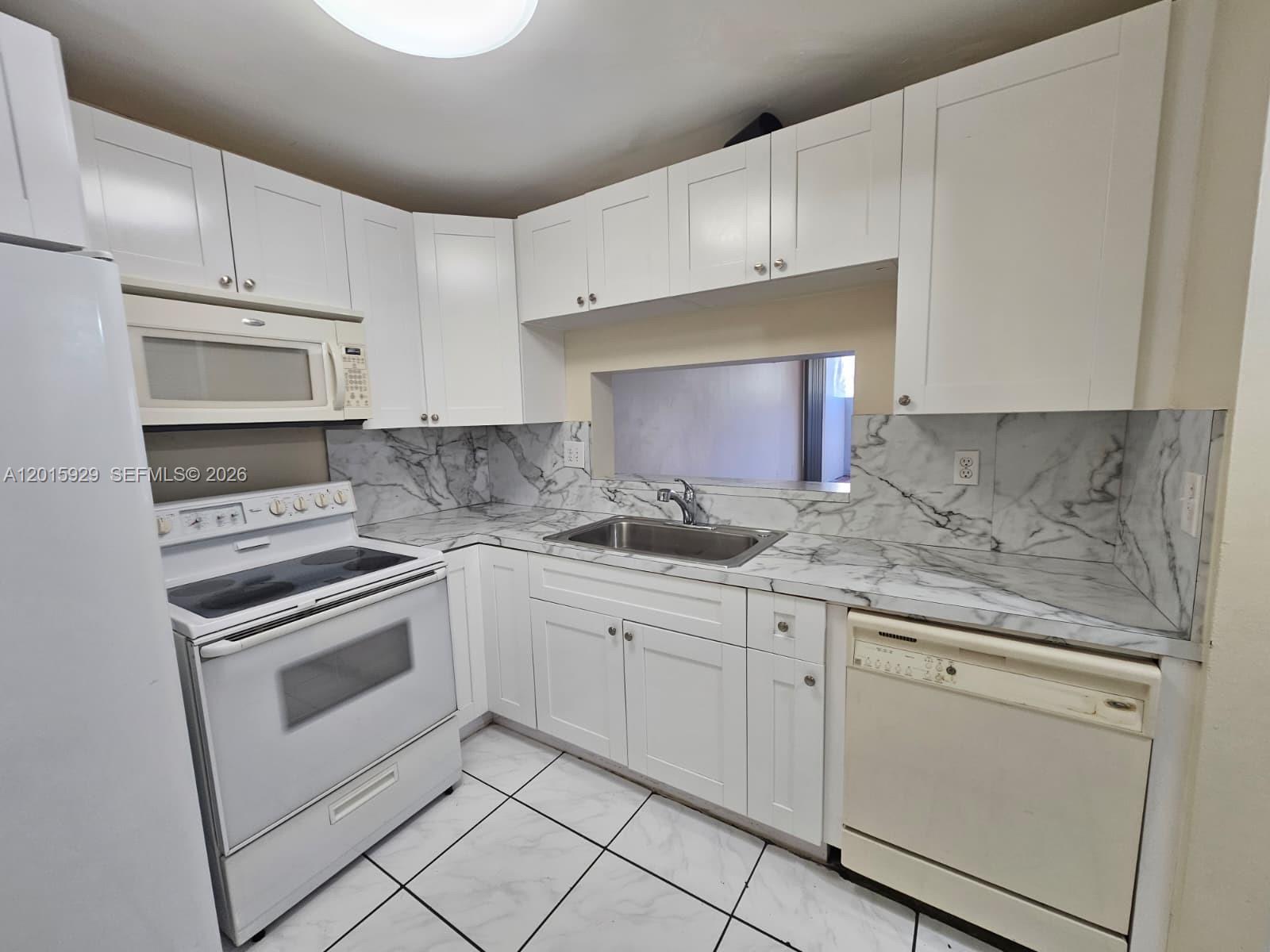 10825 SW 112th Ave # 103 — Photo 4