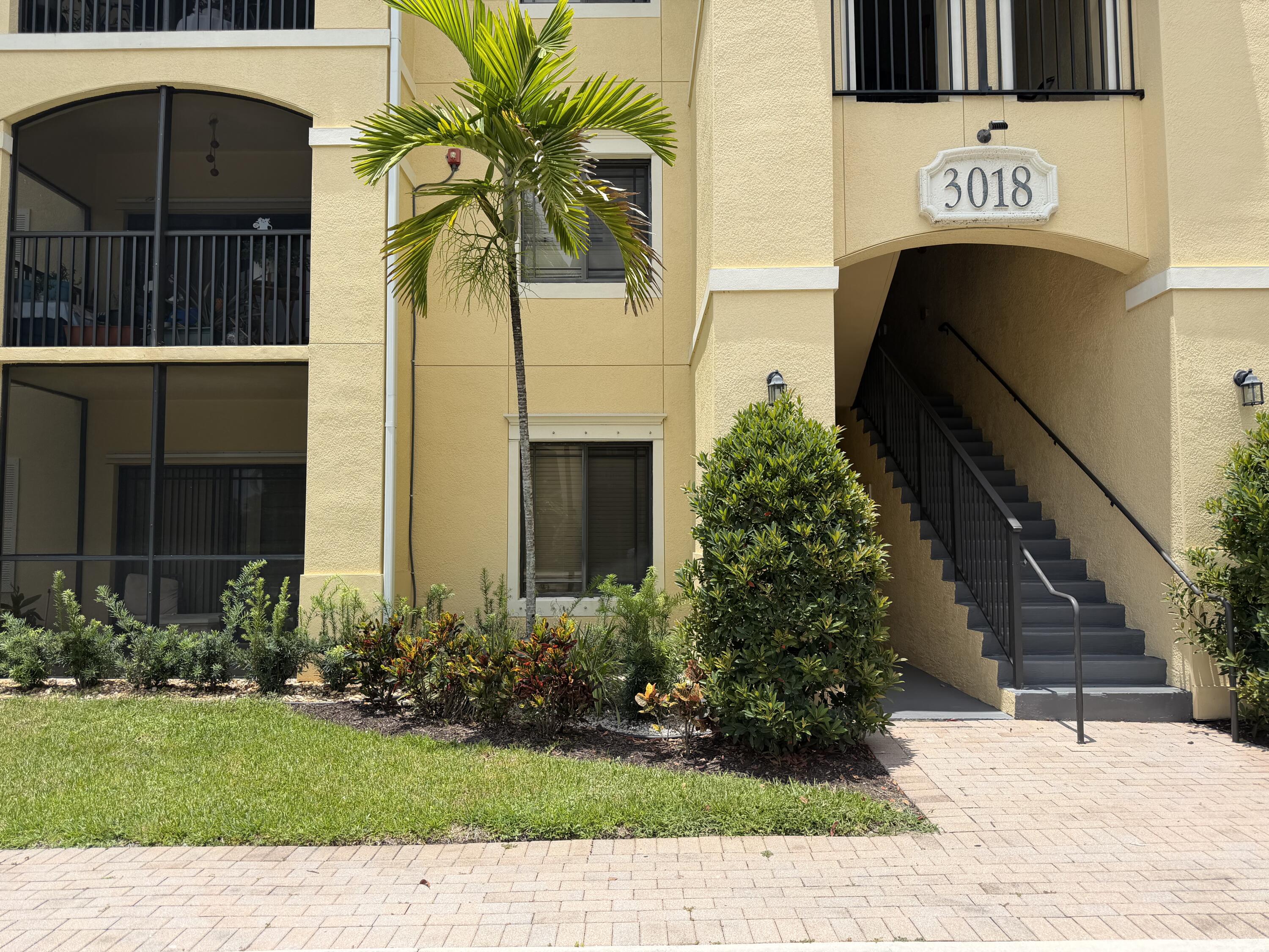 3018 Alcazar Place # 101, Palm Beach Gardens FL 33410