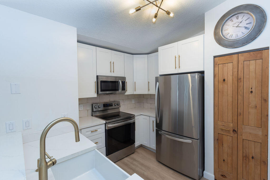 9127 SW 21st Street # E, Boca Raton FL 33428