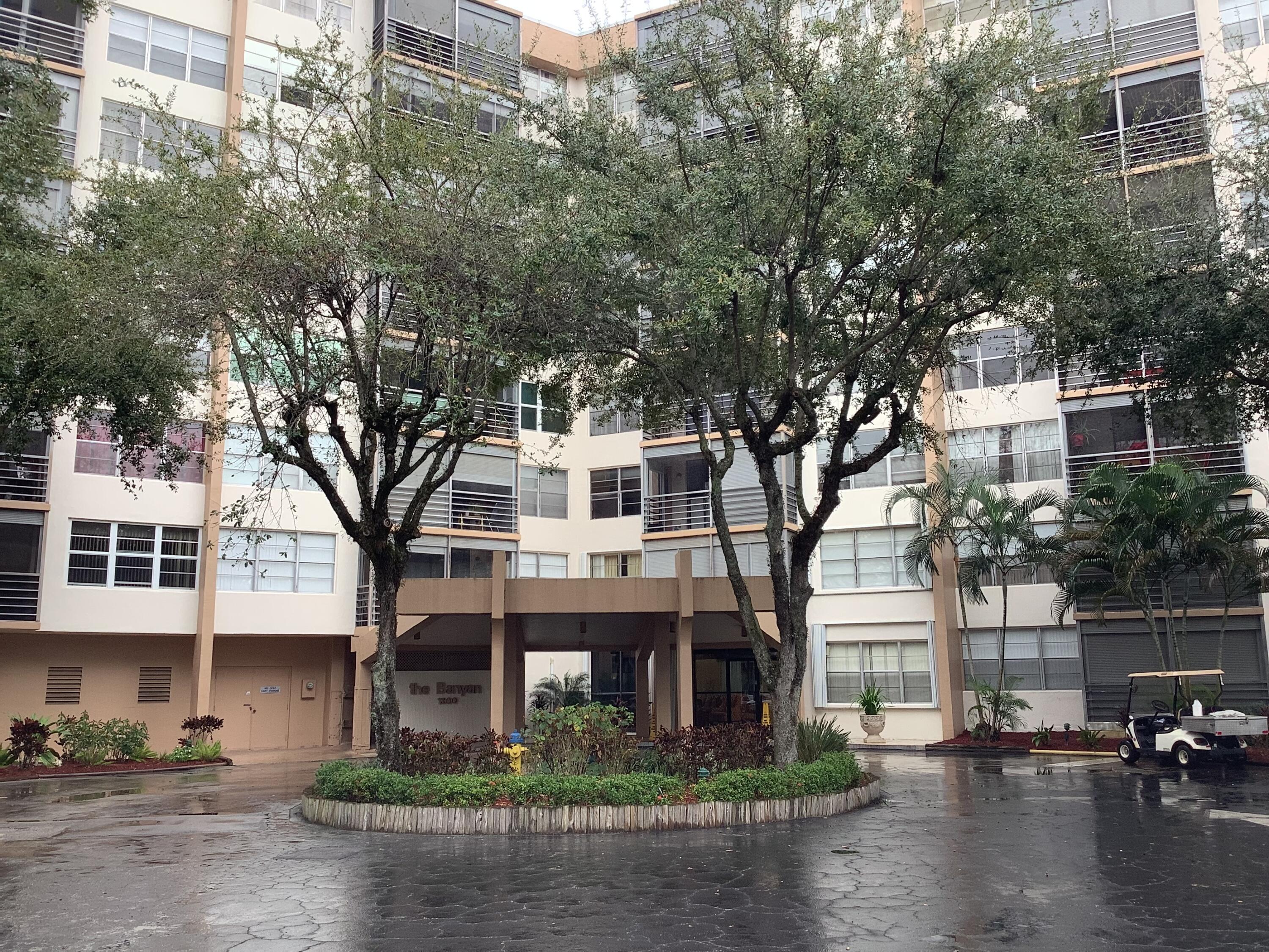 1300 Saint Charles Place, Pembroke Pines FL 33026
