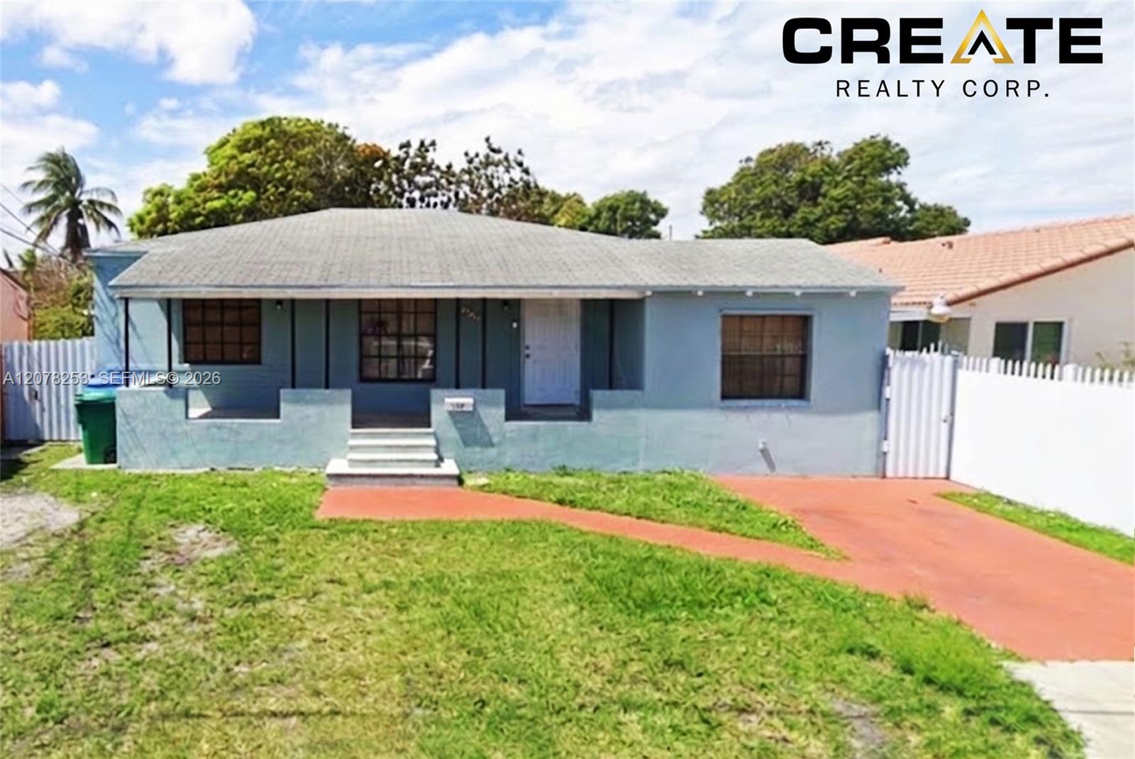 120 NW 18th Ave, Miami FL 33125