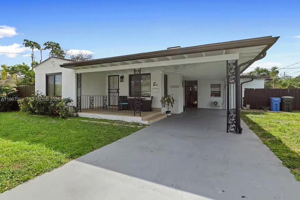 1608 NE 34th St, Oakland Park FL 33334
