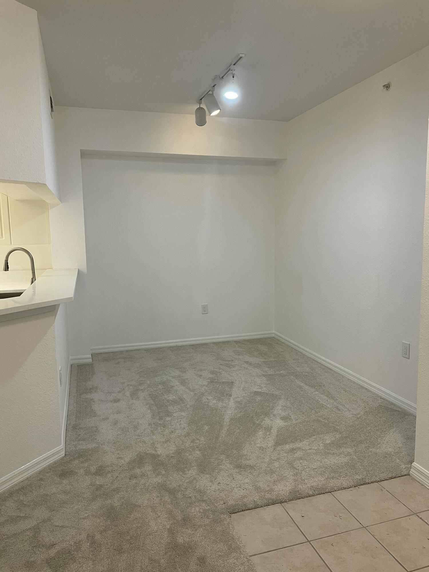 3021 Alcazar Place # 306 — Photo 3