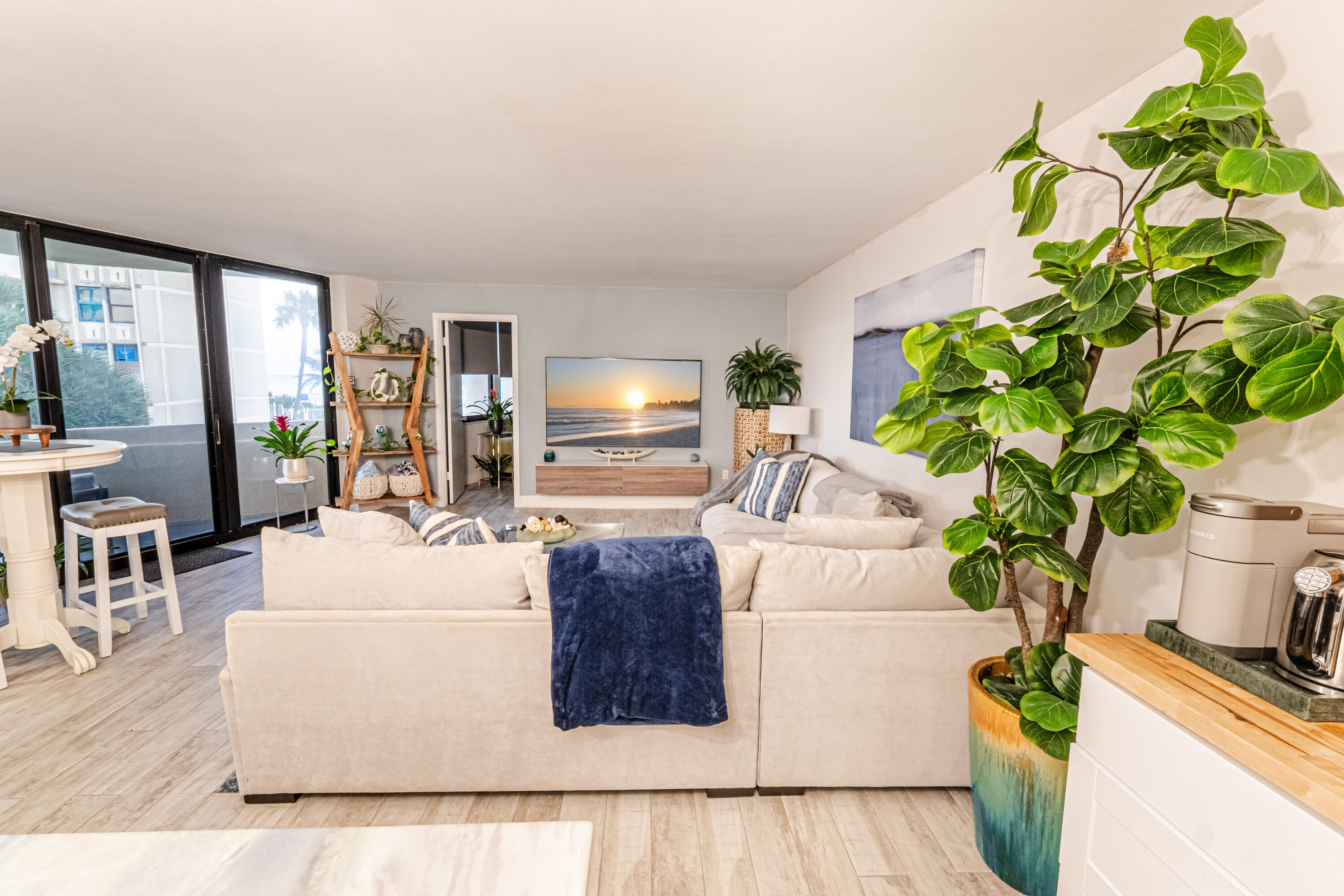 2800 N OCEAN Drive # 2D — Photo 4