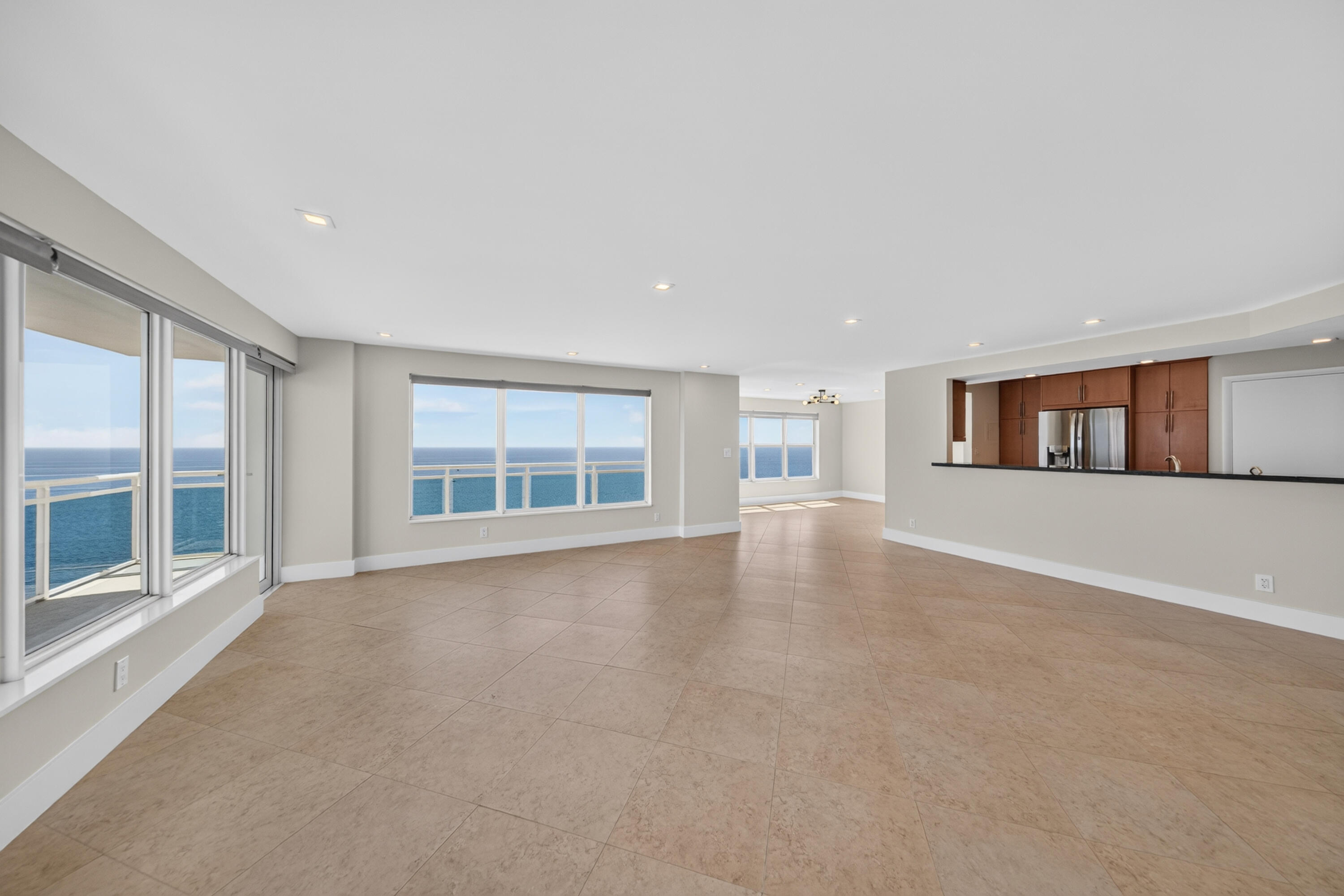 3900 Galt Ocean Drive # 2417 — Photo 2