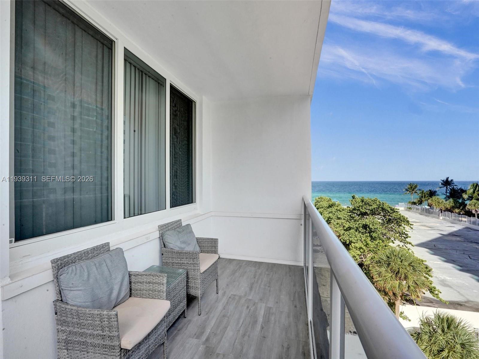3725 S Ocean Dr # 520, Hollywood FL 33019