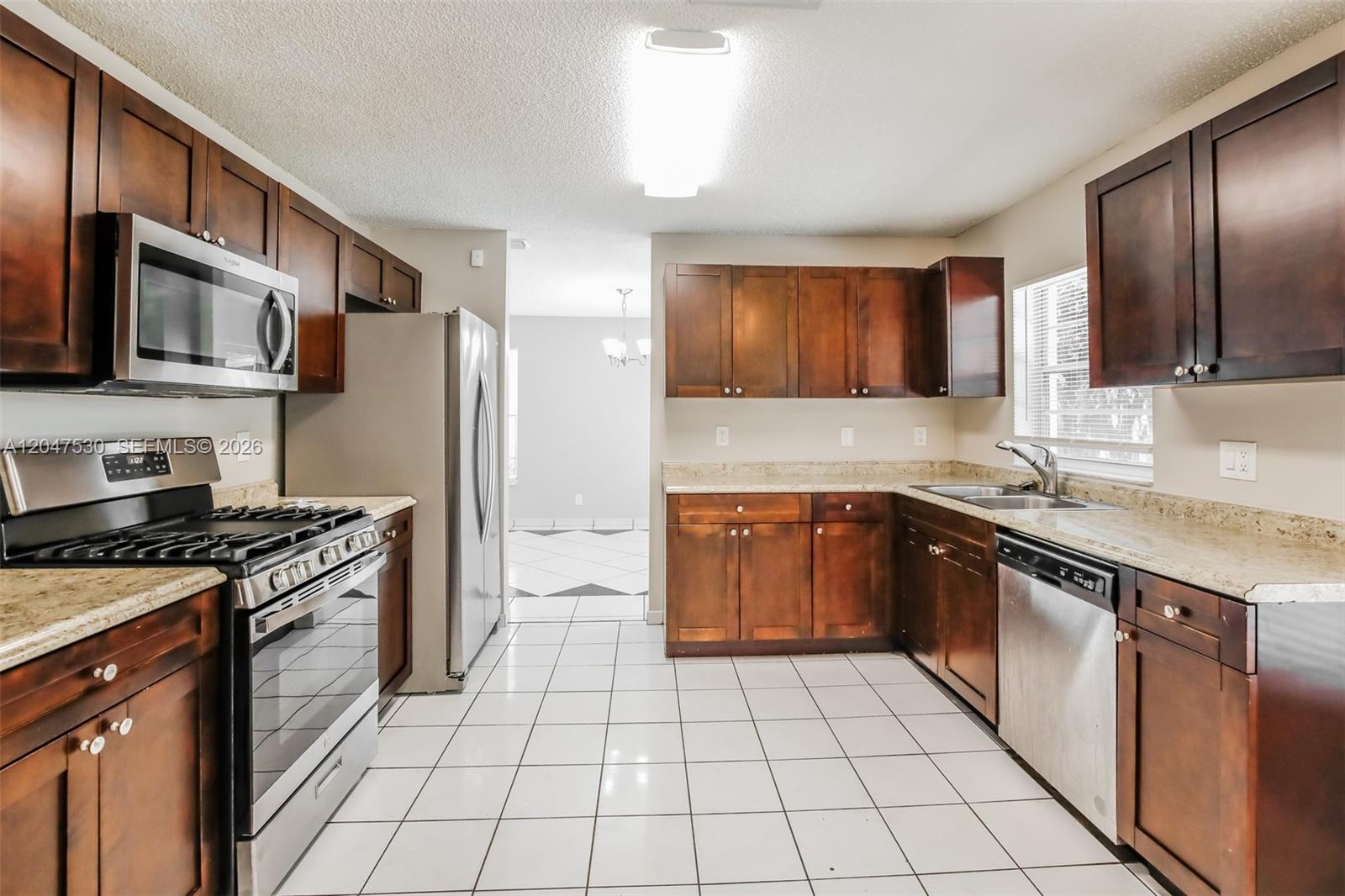3232 NW 121st Ave — Photo 4