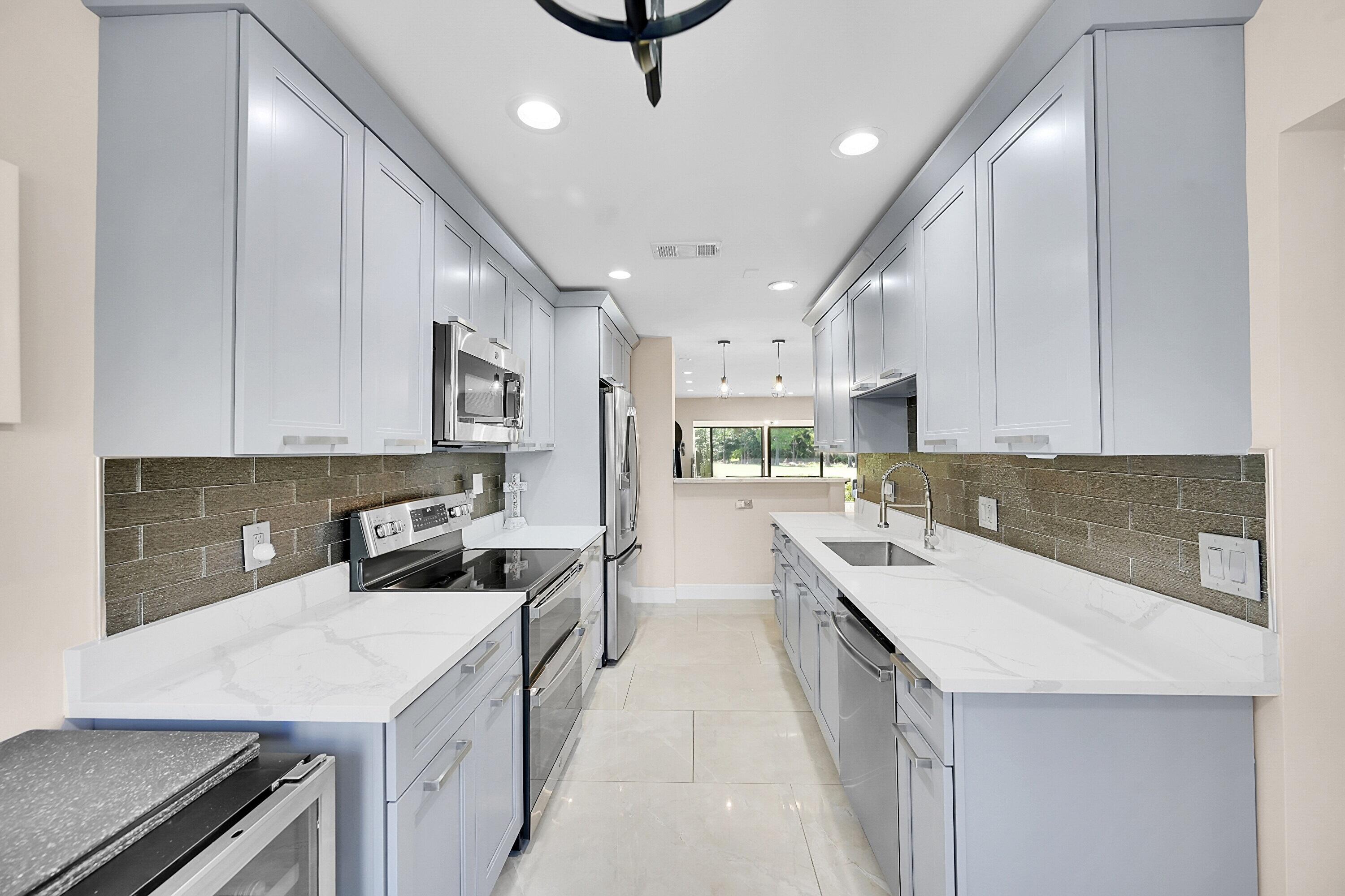 21207 Lago Circle, Boca Raton FL 33433