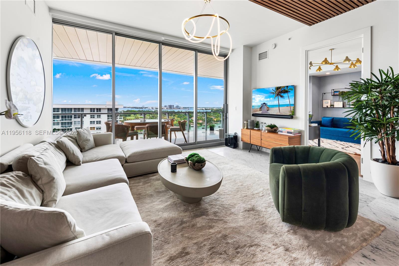 5775 Collins Ave # 1405, Miami Beach FL 33140