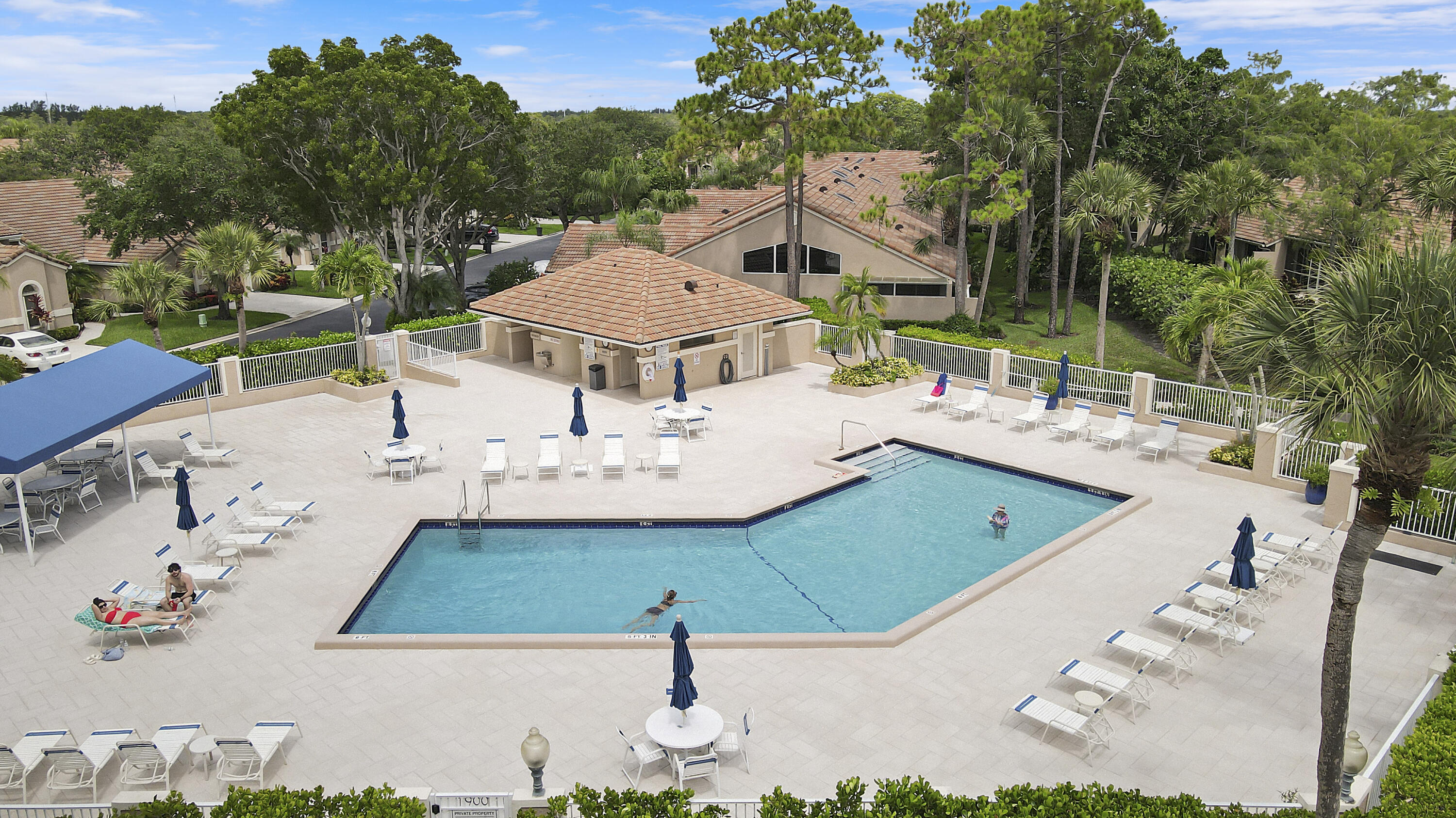 1107 Duncan Circle # 102, Palm Beach Gardens FL 33418