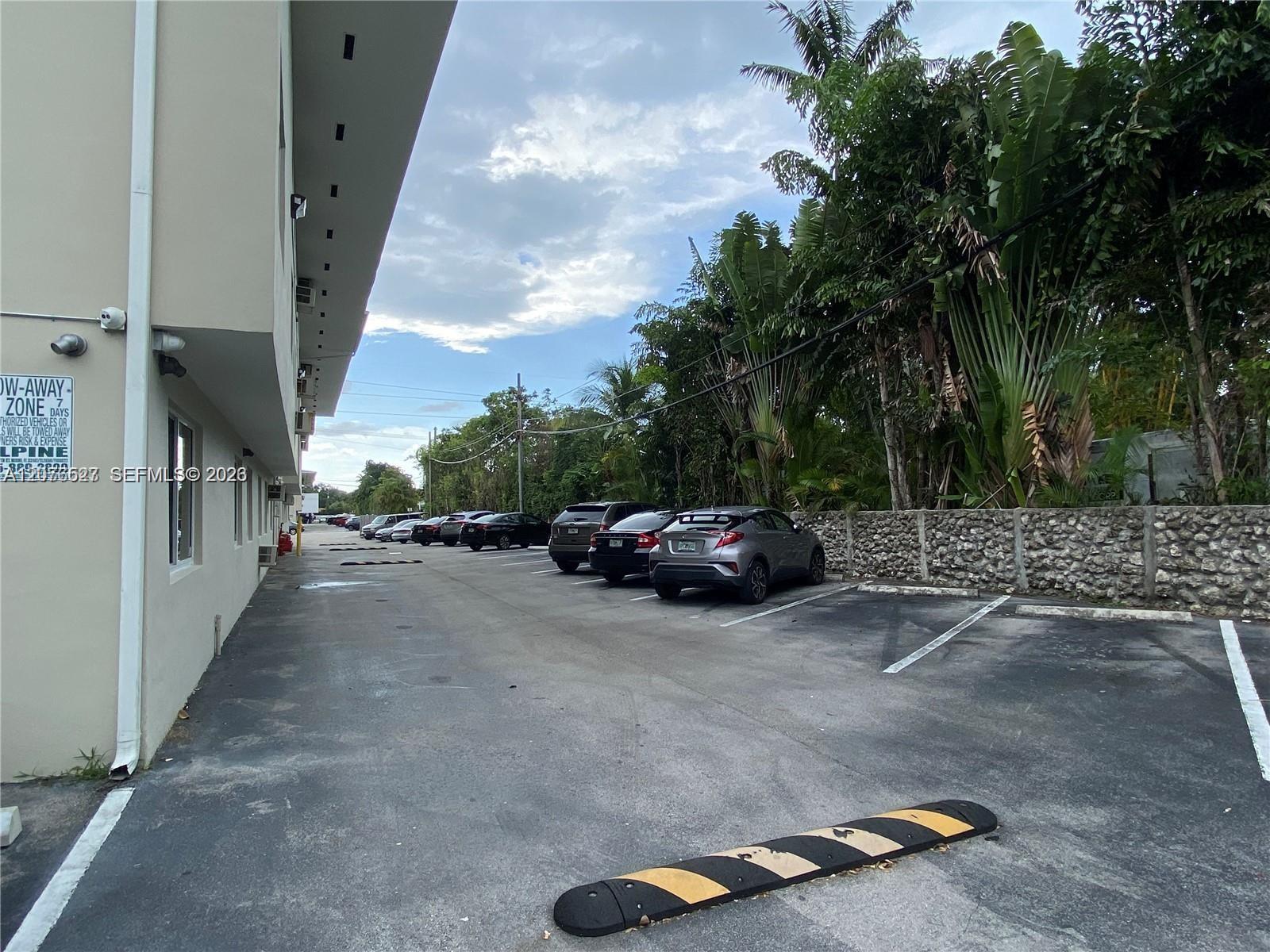 6250 Bird Rd # B7 — Photo 3