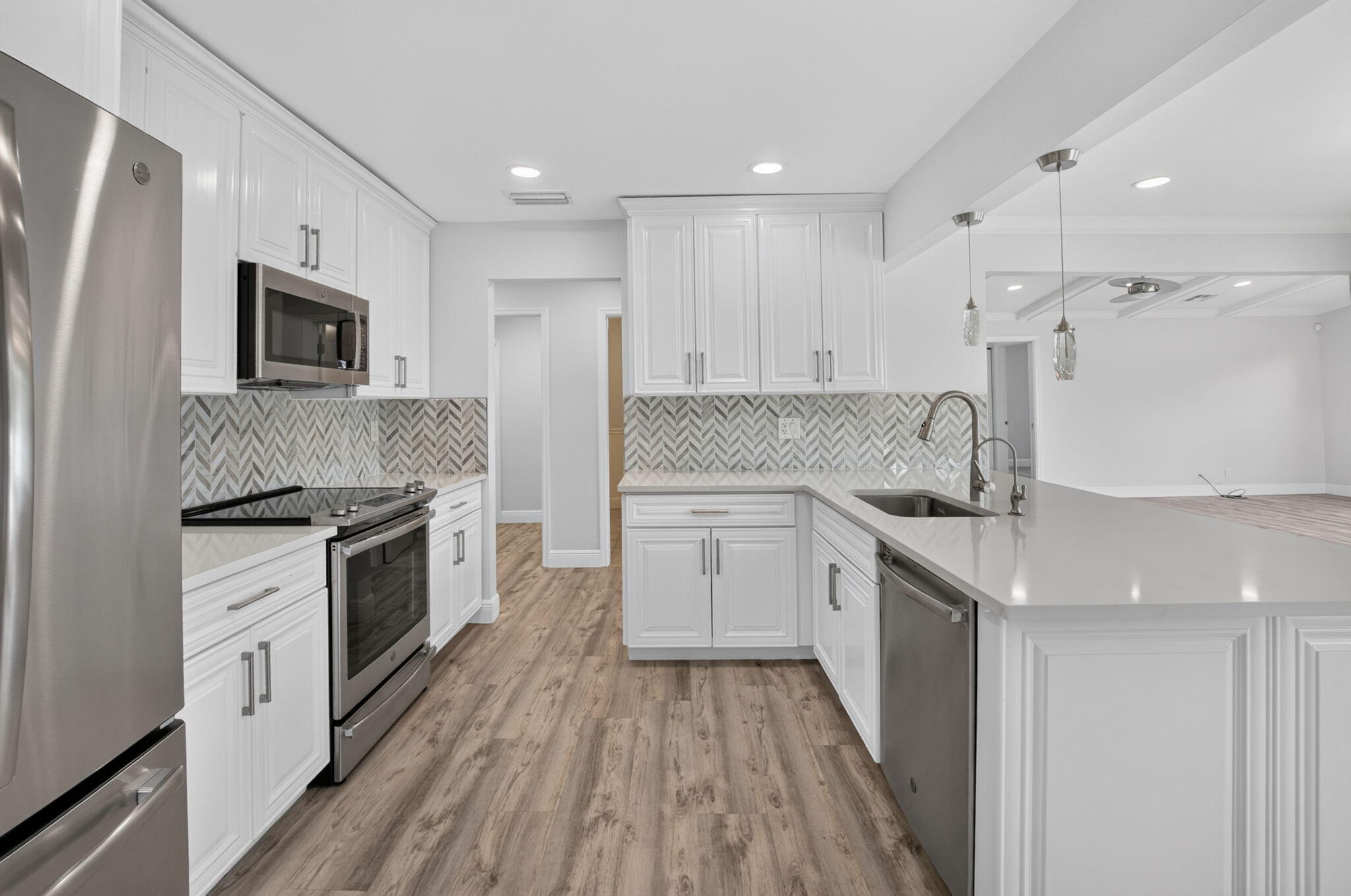 787 Havana Drive — Photo 5