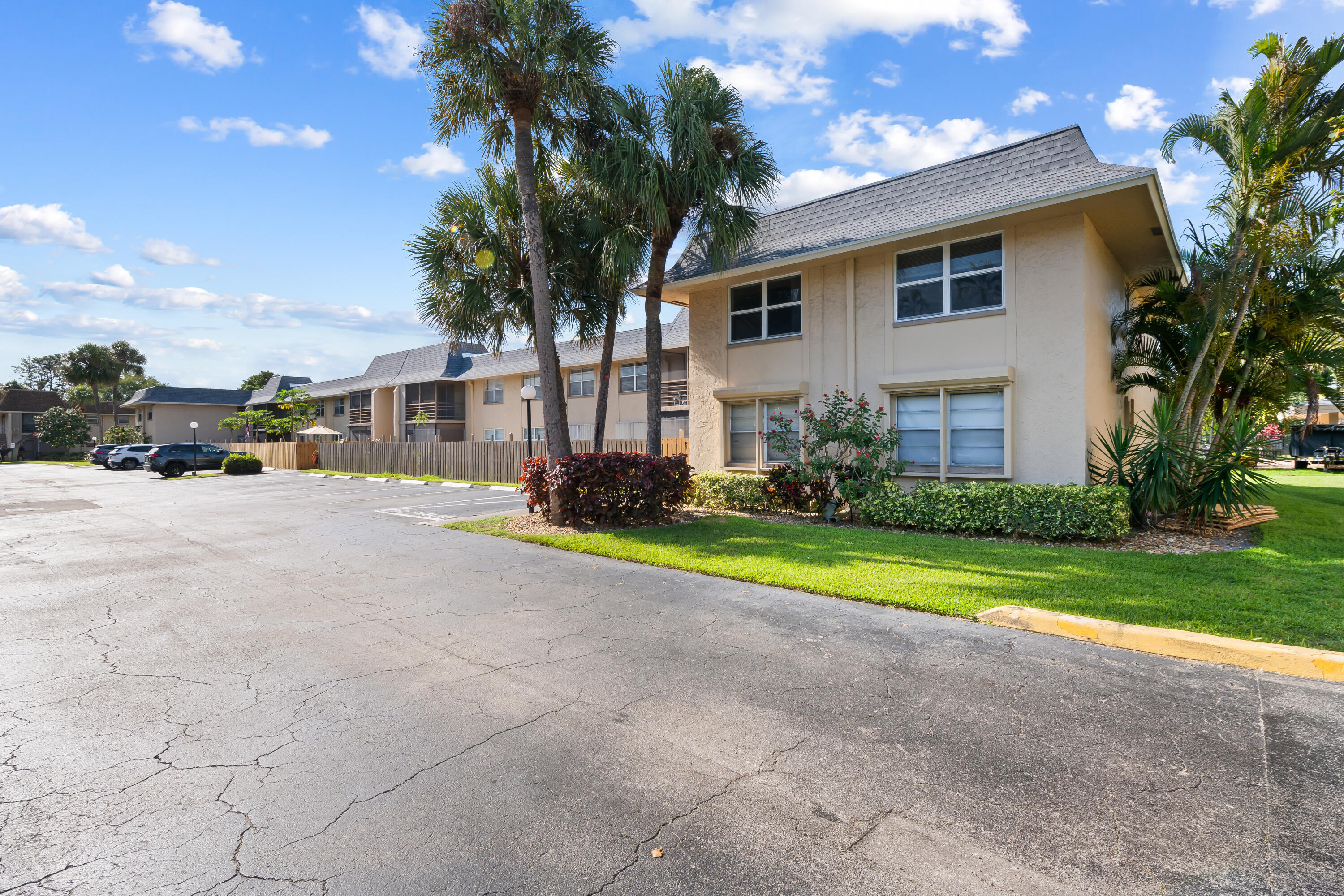 1231 NW 13th Street # 470F, Boca Raton FL 33486