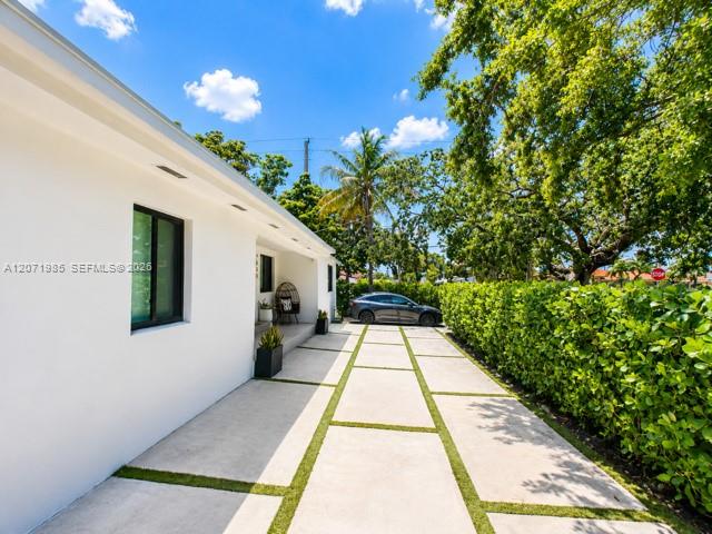 4630 SW 3rd St — Photo 4