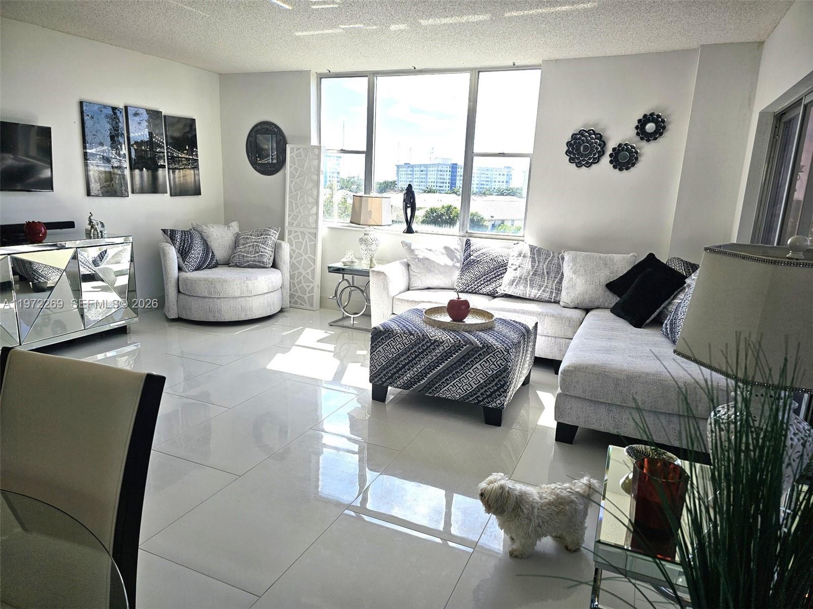 3850 Washington St # 516, Hollywood FL 33021