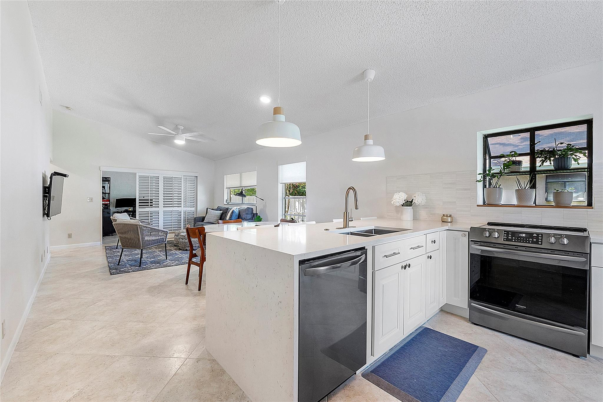 8230 Springtree Road, Boca Raton FL 33496