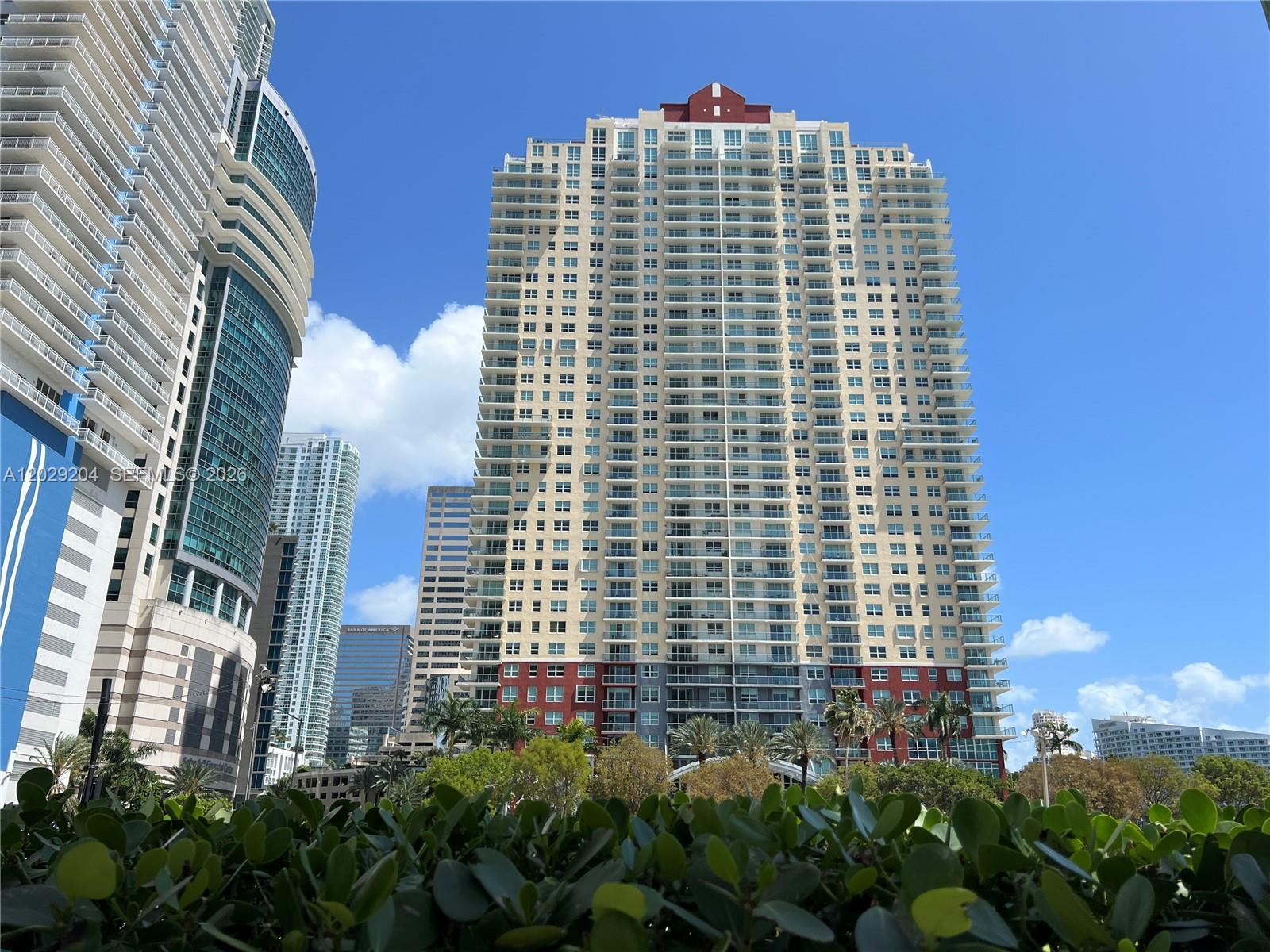 1155 Brickell Bay Dr # 2701, Miami FL 33131