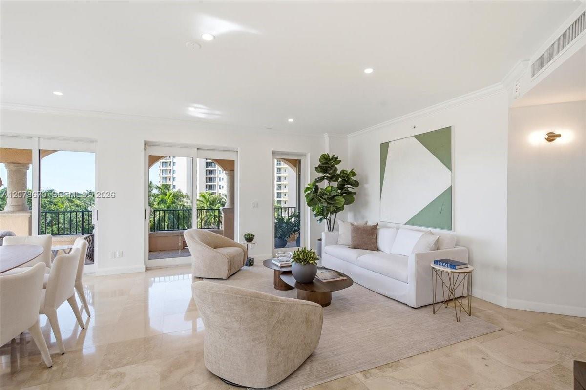 13633 Deering Bay Dr # 256 — Photo 4