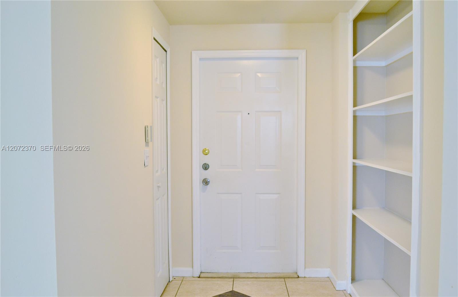 3225 NE 184th St # 10103 — Photo 3