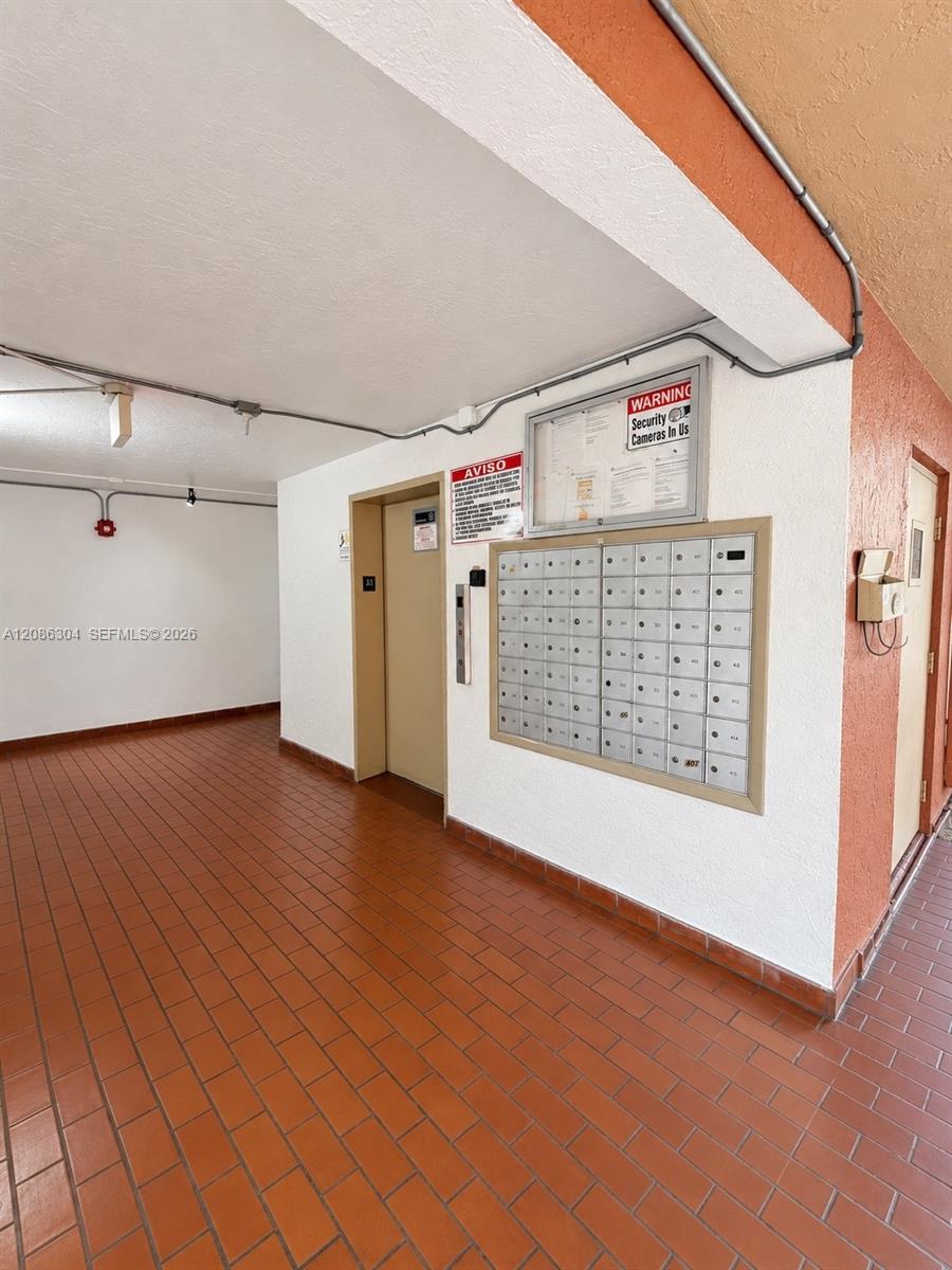 8095 NW 8th St # 402, Miami FL 33126