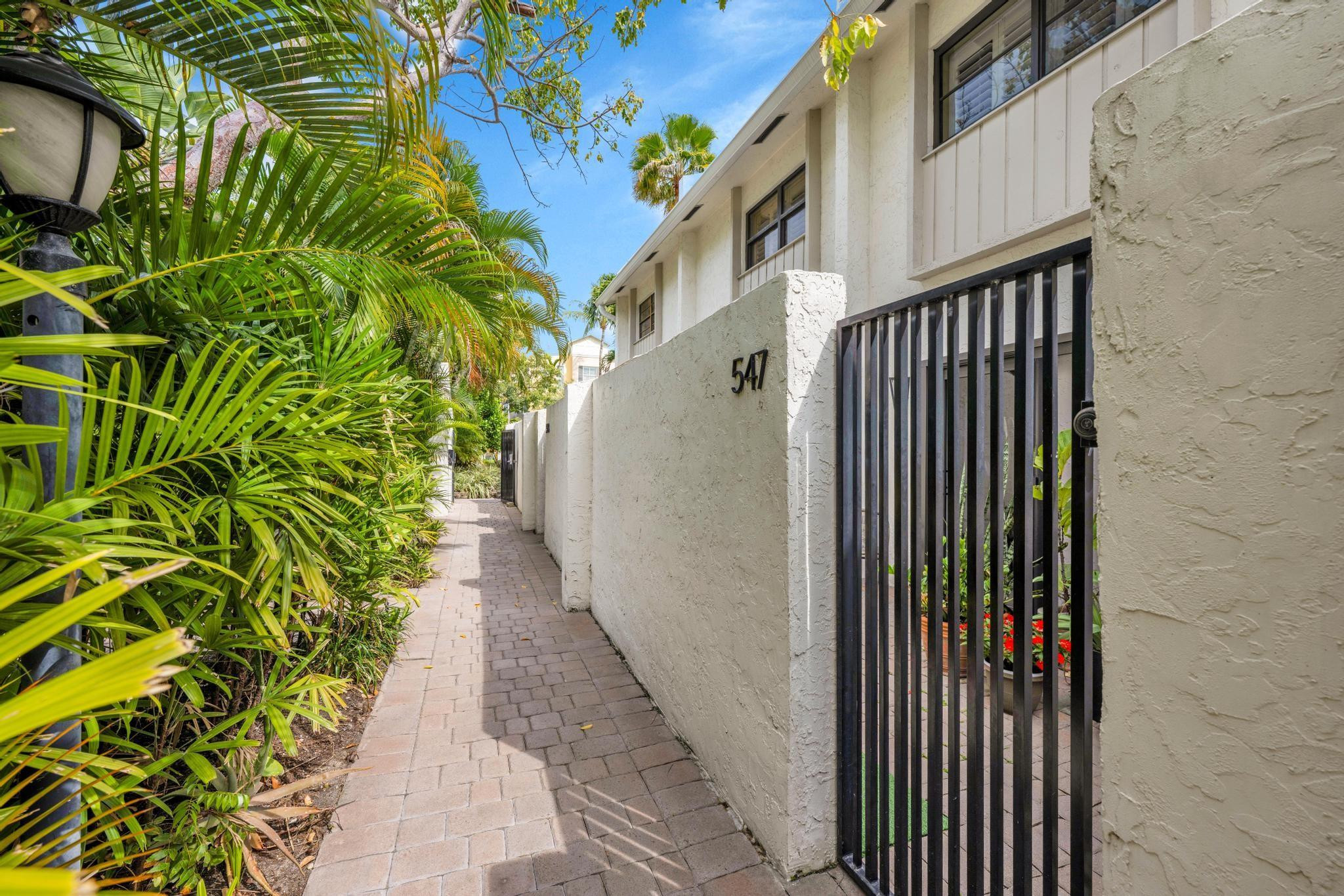 547 NE 7th Avenue # 3a, Fort Lauderdale FL 33301
