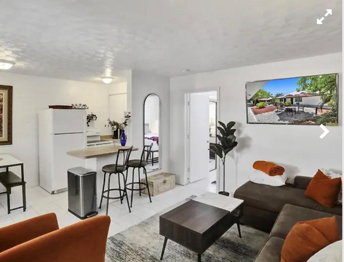 820 NE 16th Avenue # 2, Fort Lauderdale FL 33304