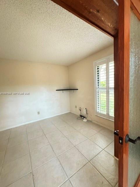 1840 Bayberry Dr — Photo 5