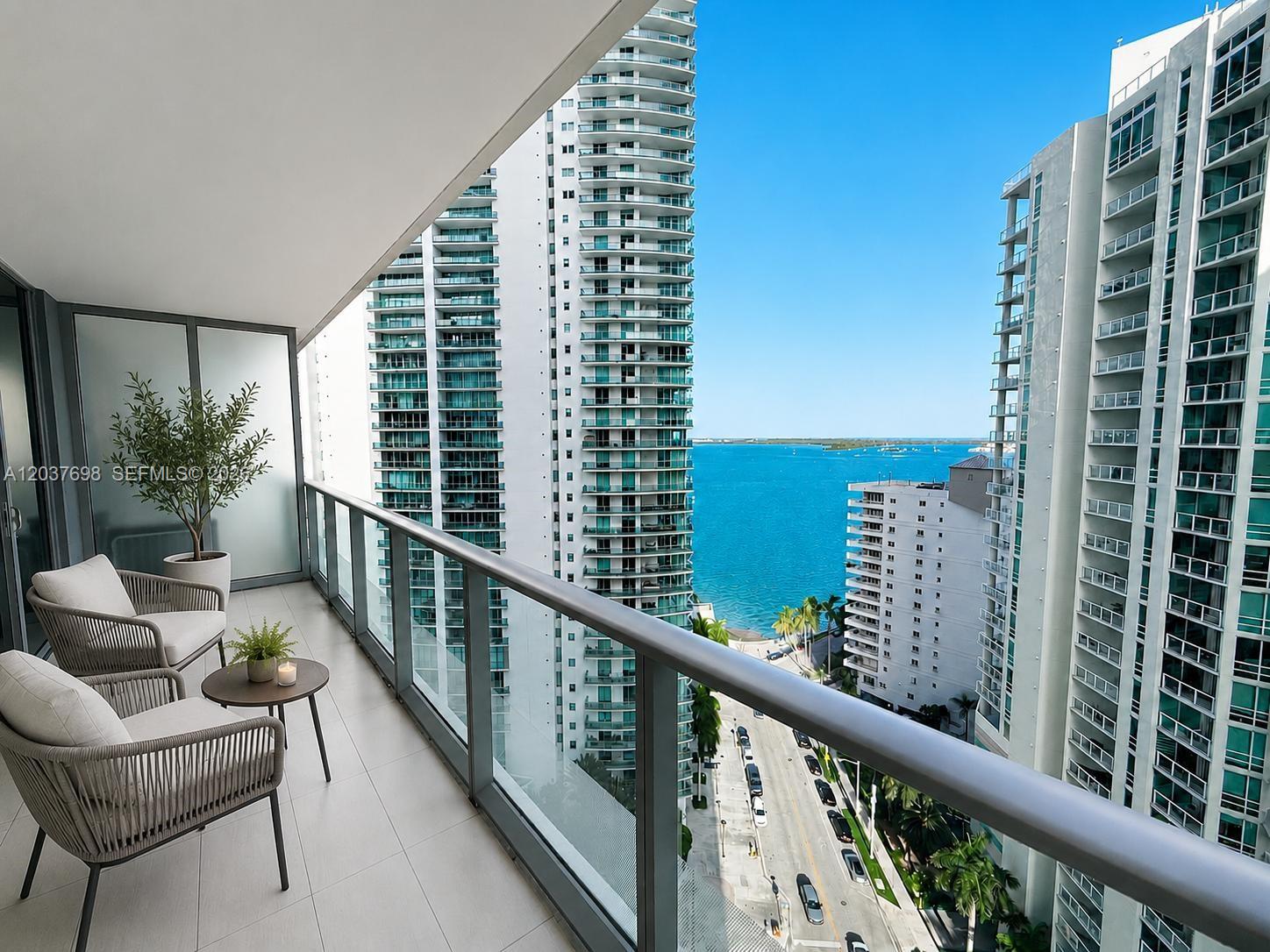 1300 Brickell Bay Dr # 1904, Miami FL 33131