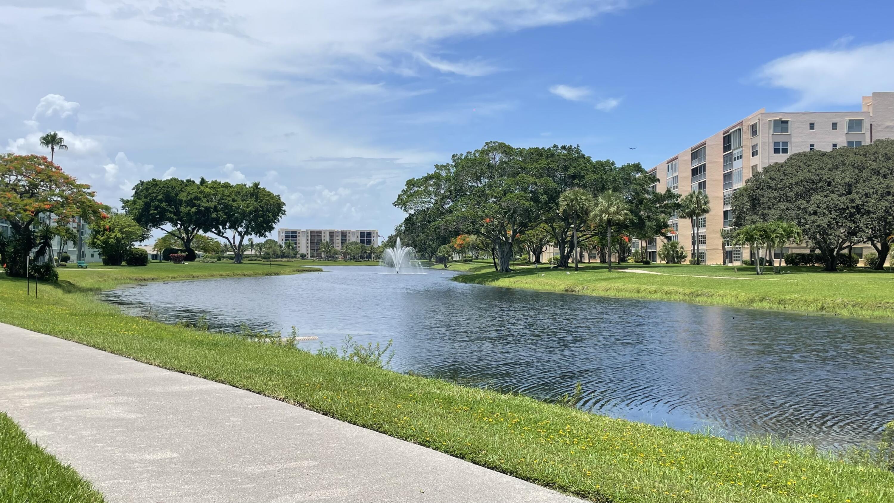 4 Abbey Lane # 103, Delray Beach FL 33446