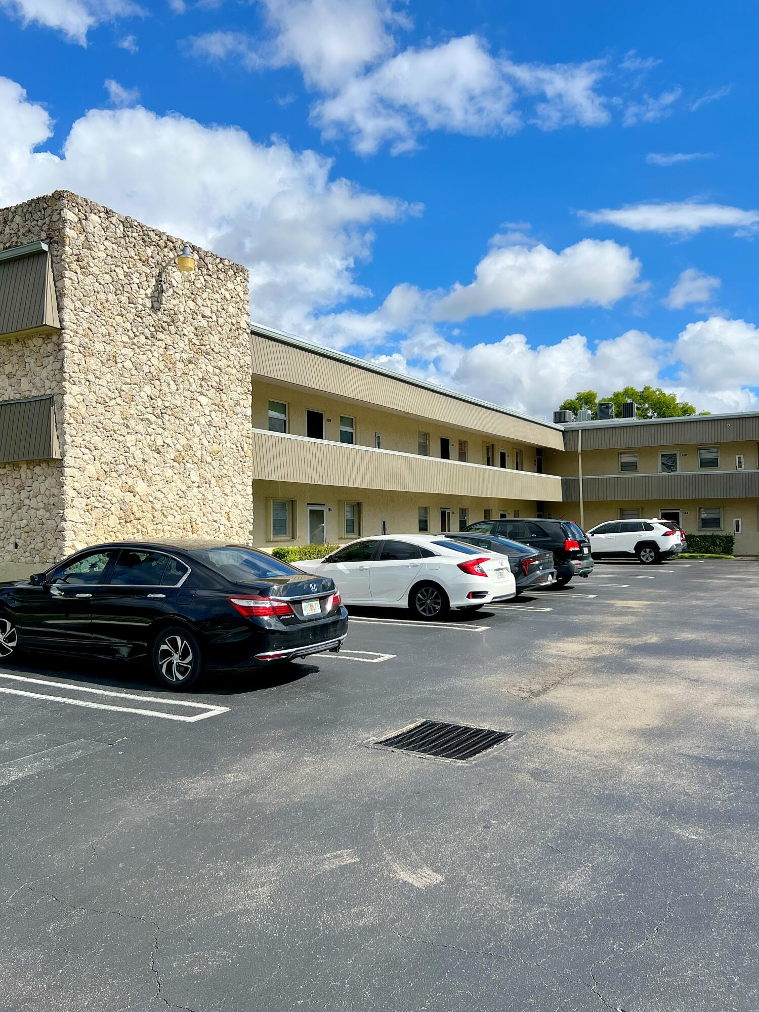 126 Sparrow Drive # 19a — Photo 4