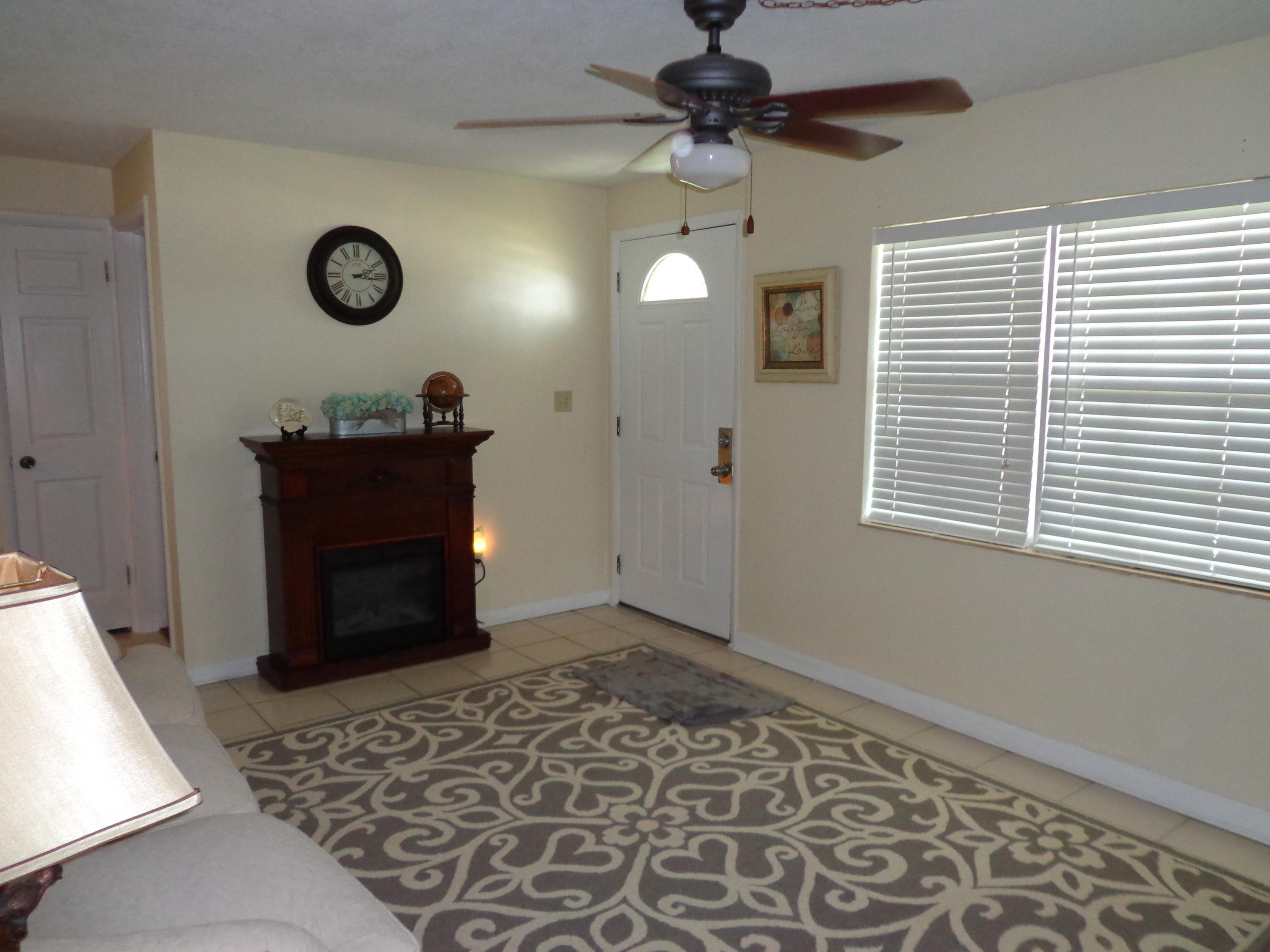 11751 Oleander Drive — Photo 5