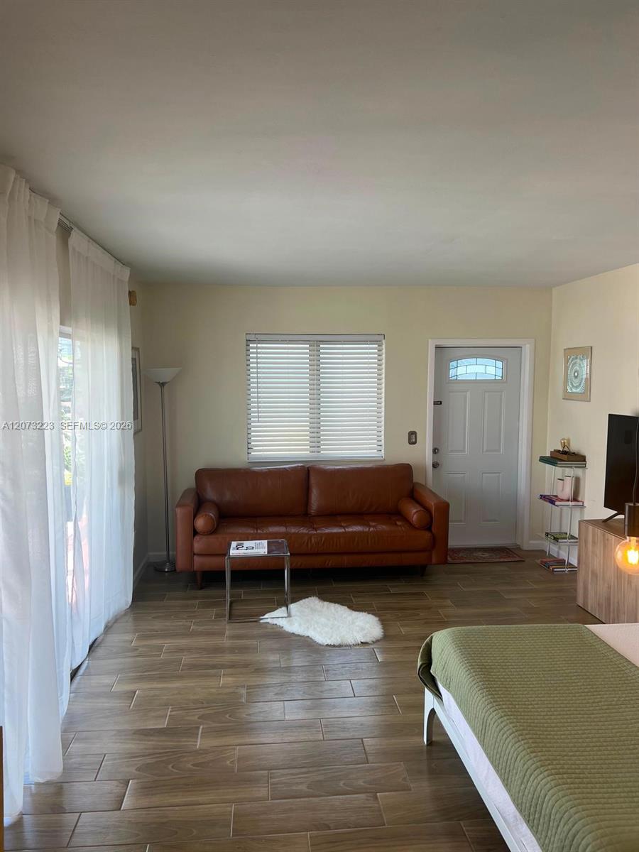 7720 Harding Ave # 8 — Photo 5