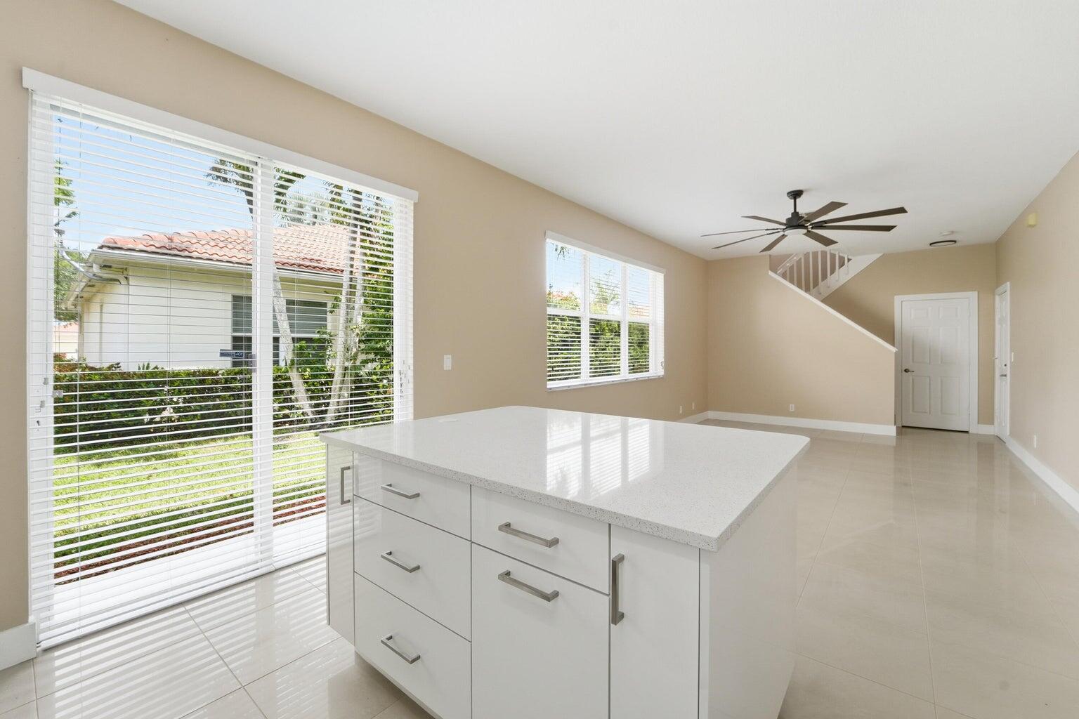 1780 PIERSIDE Circle — Photo 3