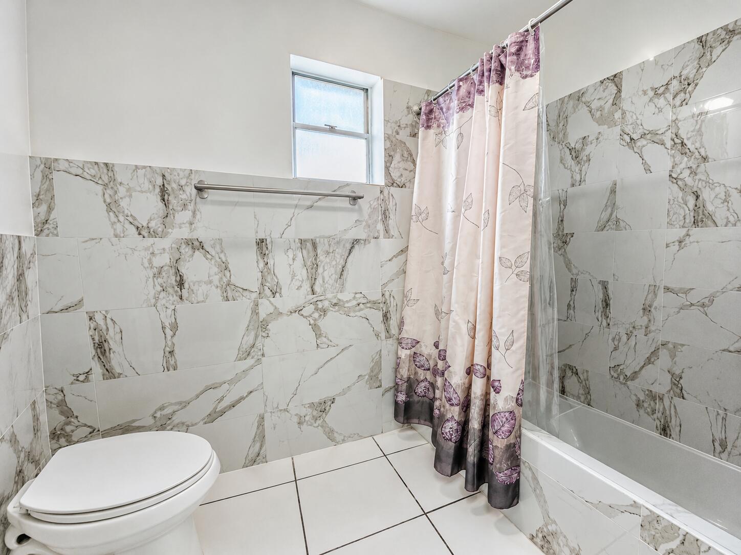 727 SW 5TH Street — Photo 4