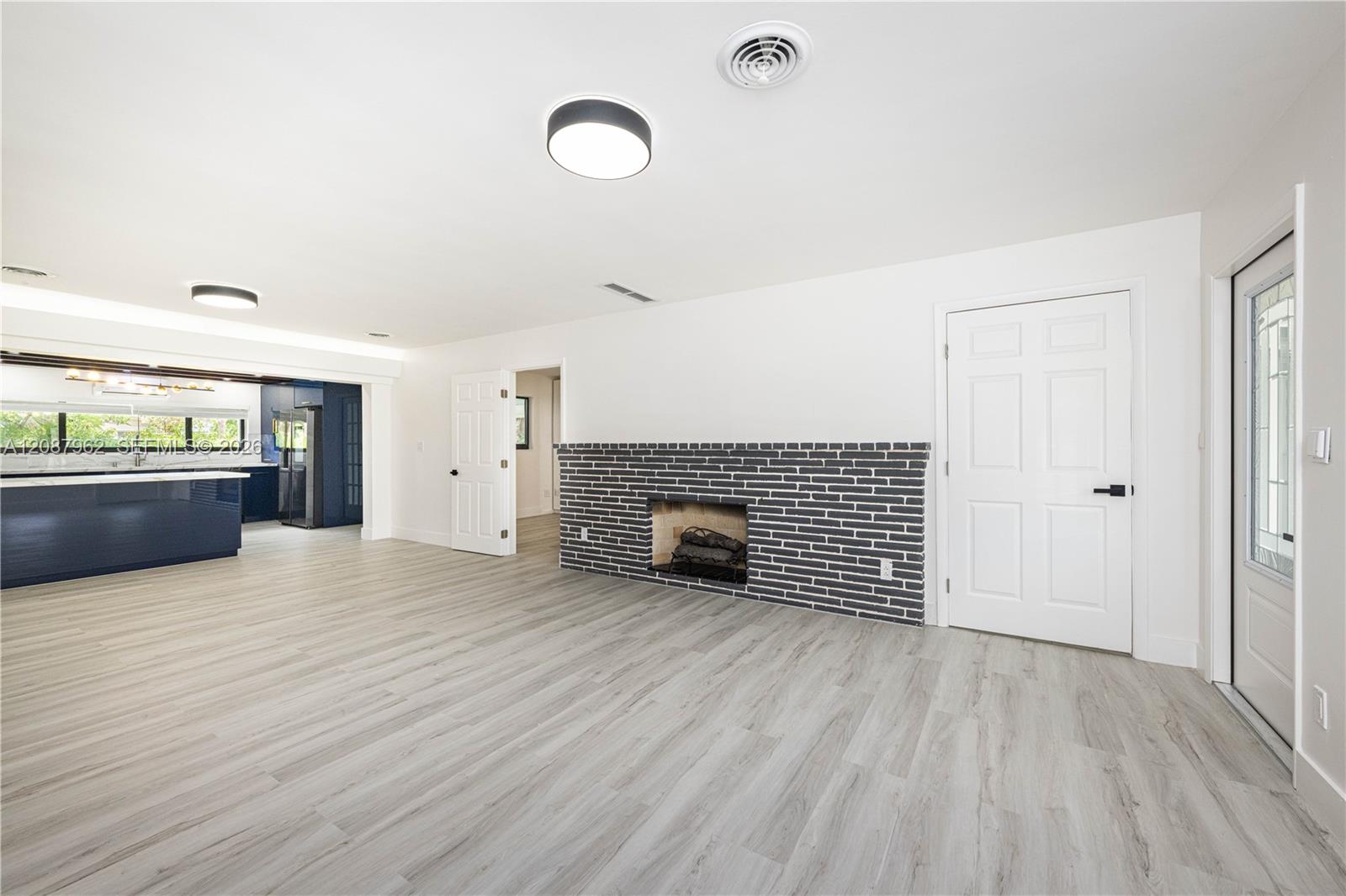 3904 Grant St # 0 — Photo 4