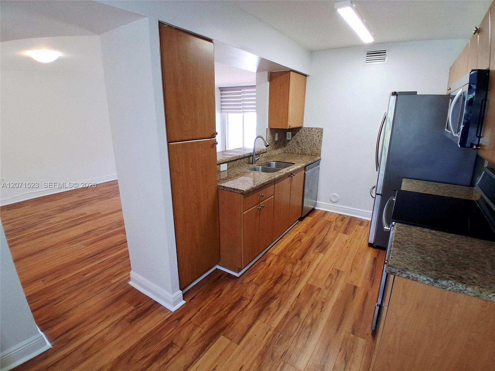 4621 NW 97 CT # 4621 View 5