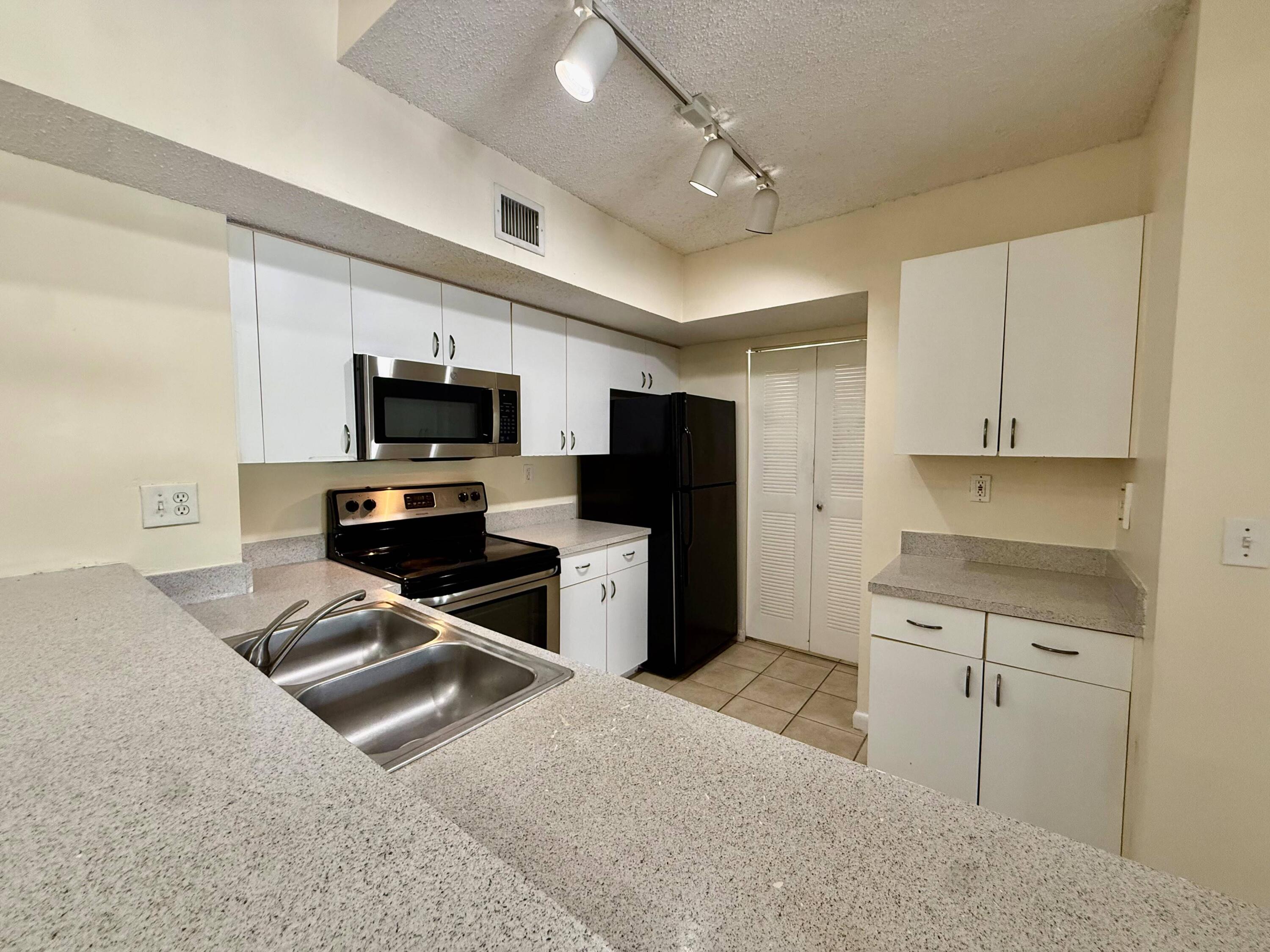 3840 Lyons Road # 305, Coconut Creek FL 33073