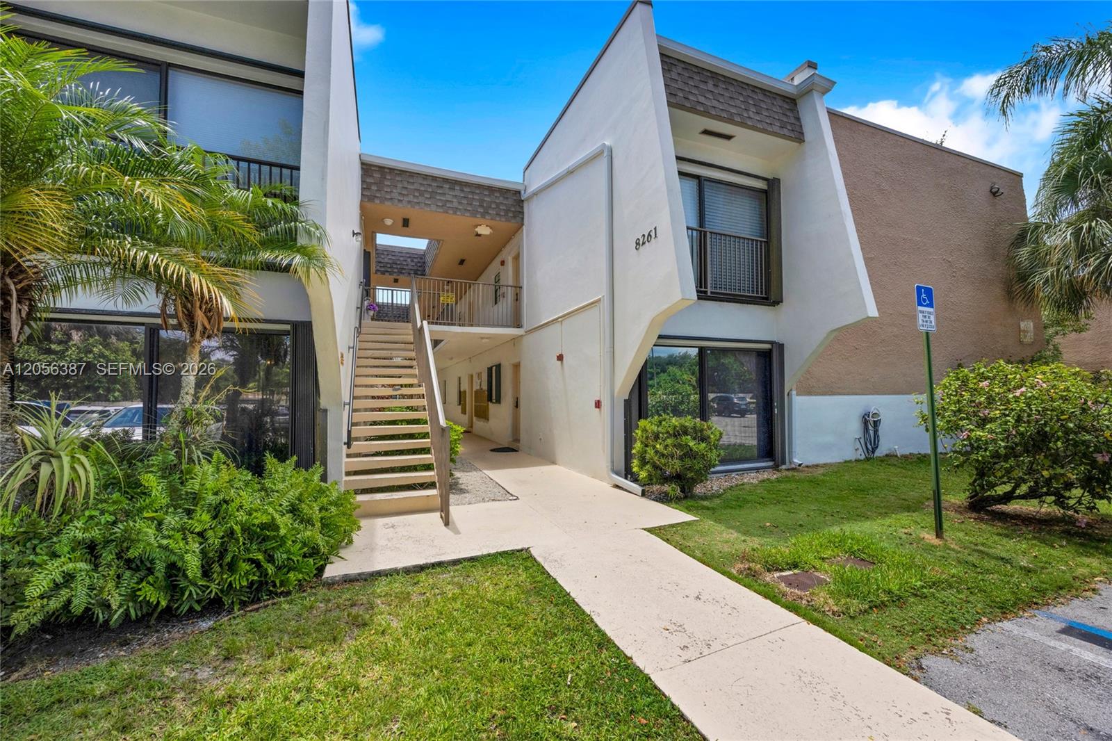 8261 SW 128 St # 207, Pinecrest FL 33156